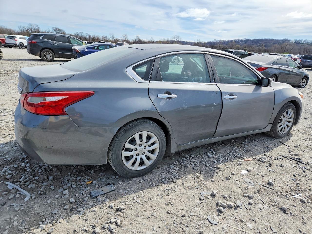 2016 Nissan Altima 2.5 S - zdjęcie 3
