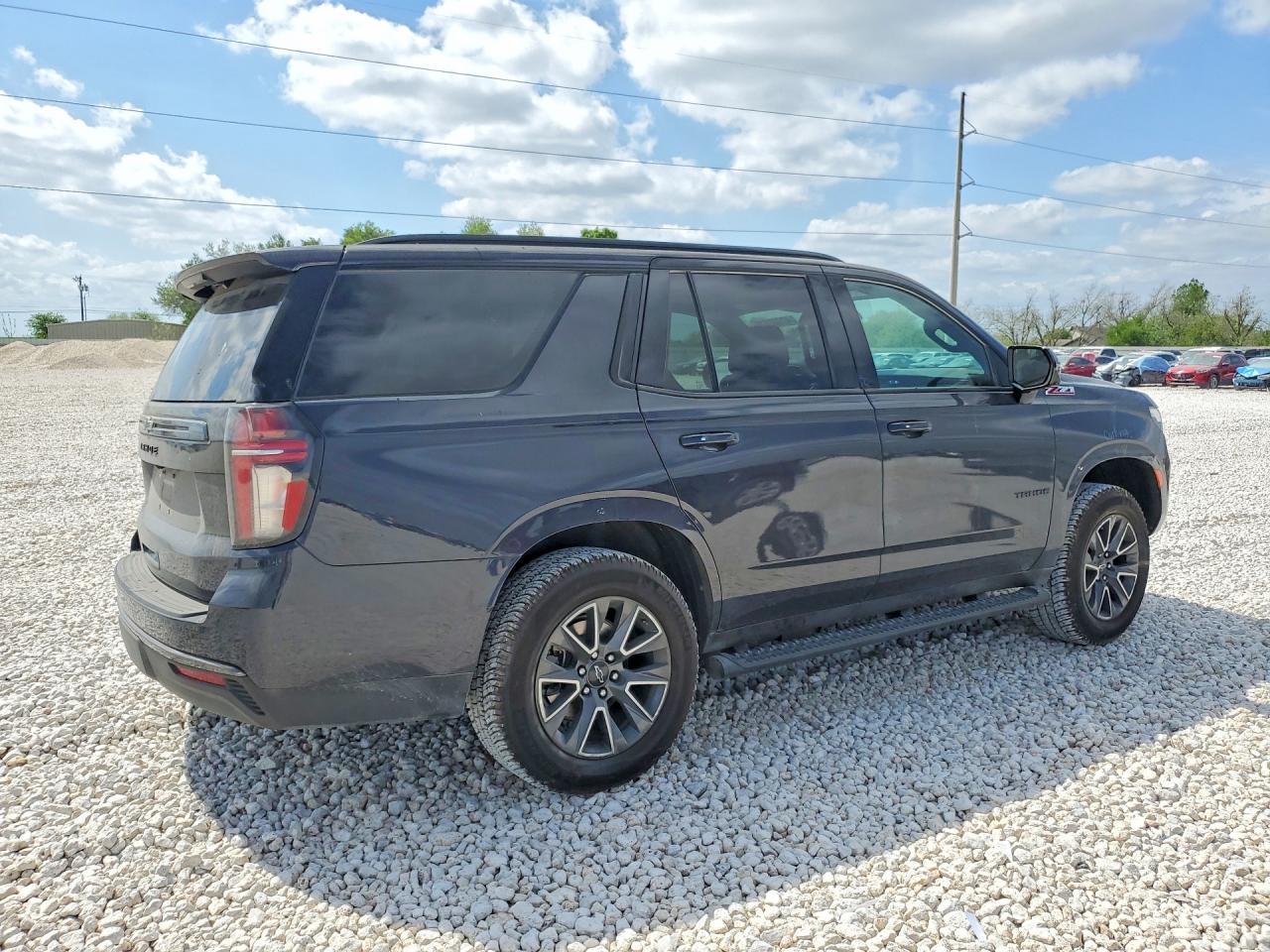 2022 Chevrolet Tahoe K1500 Z71 - zdjęcie 3