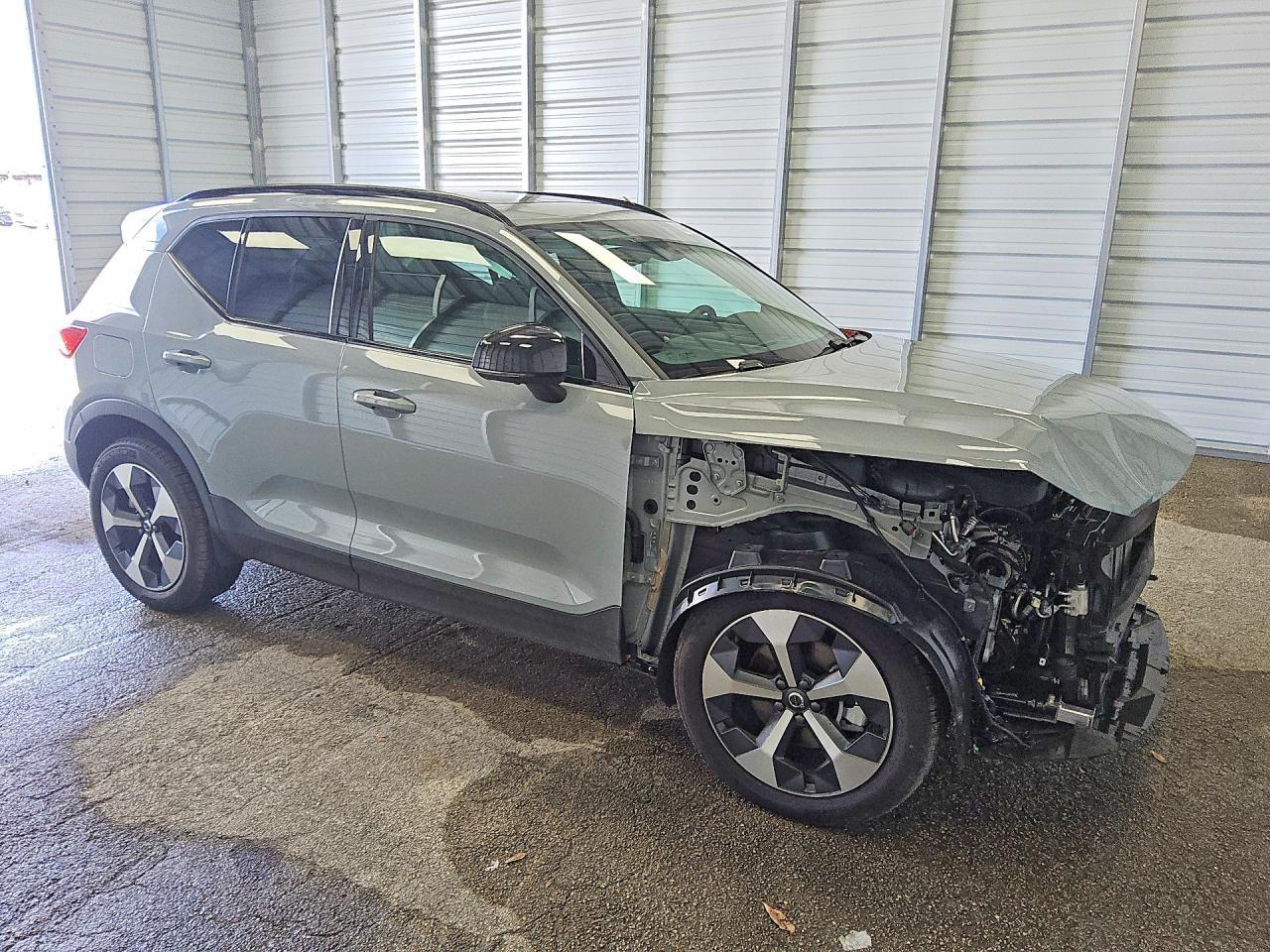 2026 Volvo Xc40 Plus - zdjęcie 4