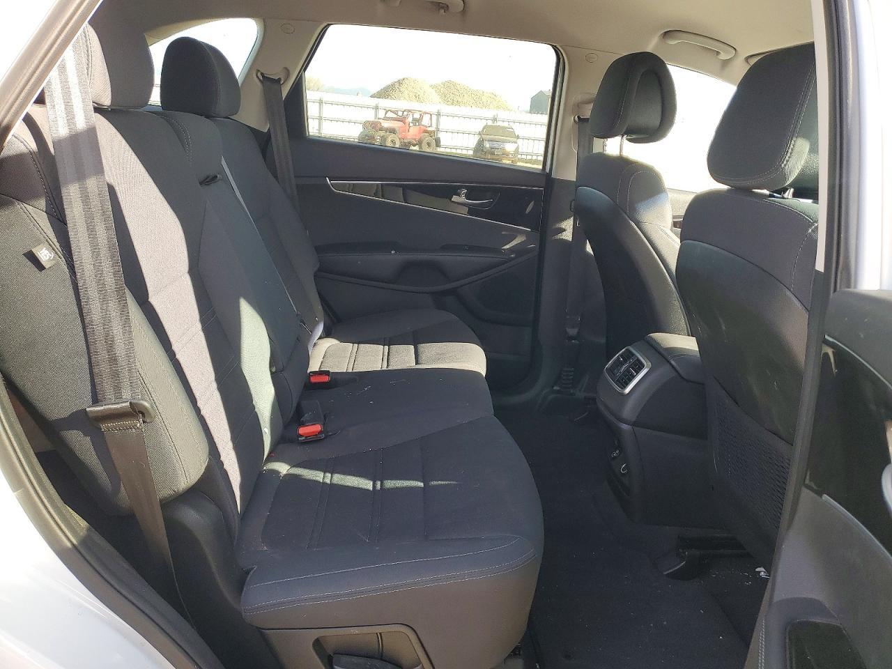 2017 Kia Sorento Lx V6 - zdjęcie 11