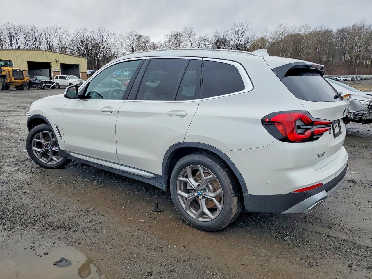 2024 BMW X3 xDrive30I - zdjęcie 2