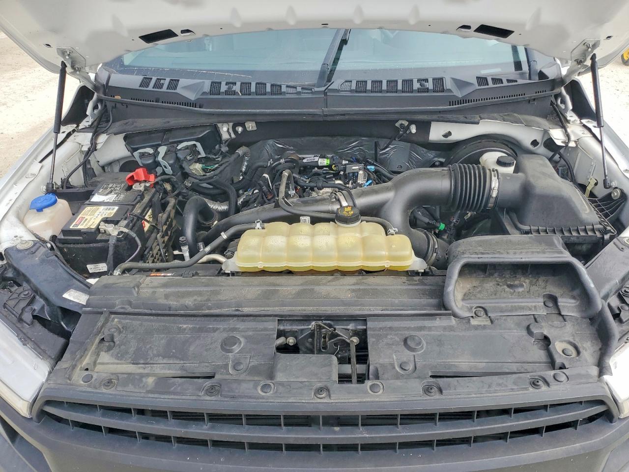 2020 Ford F150 Super Cab - zdjęcie 11