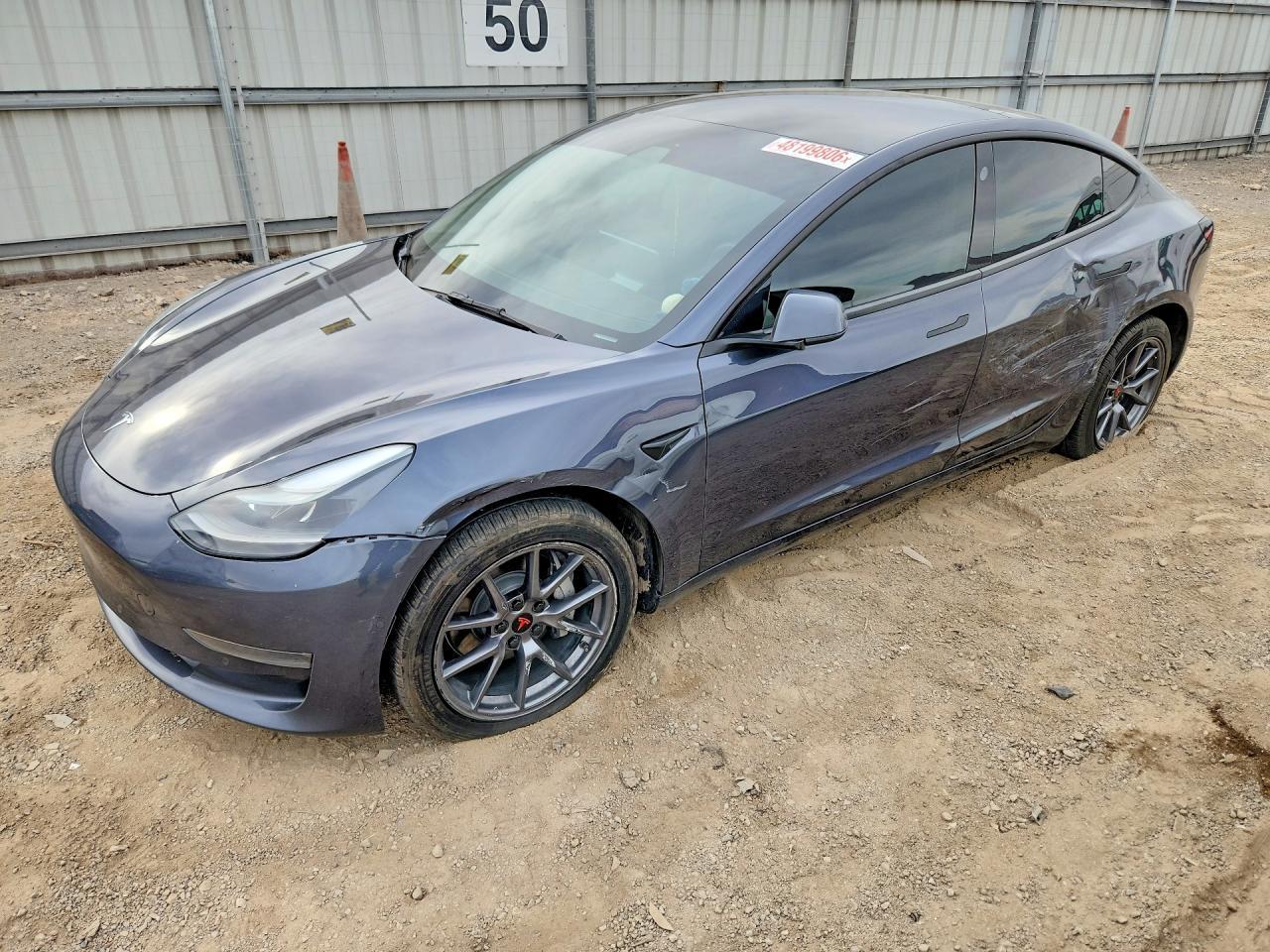 2022 Tesla Model 3 - zdjęcie główne
