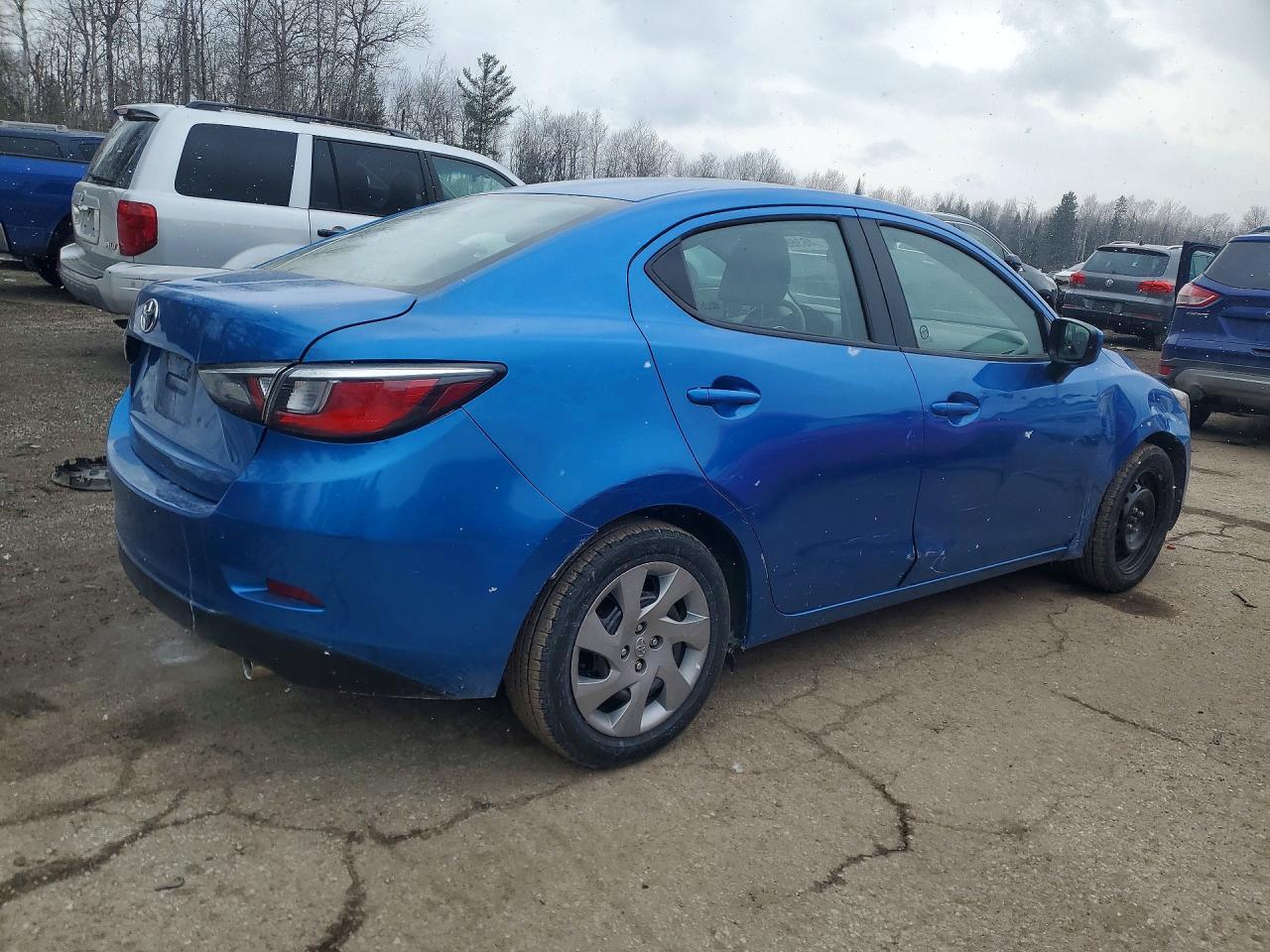 2016 Toyota Yaris - zdjęcie 3