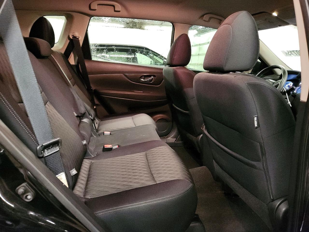 2017 Nissan Rogue S - zdjęcie 11