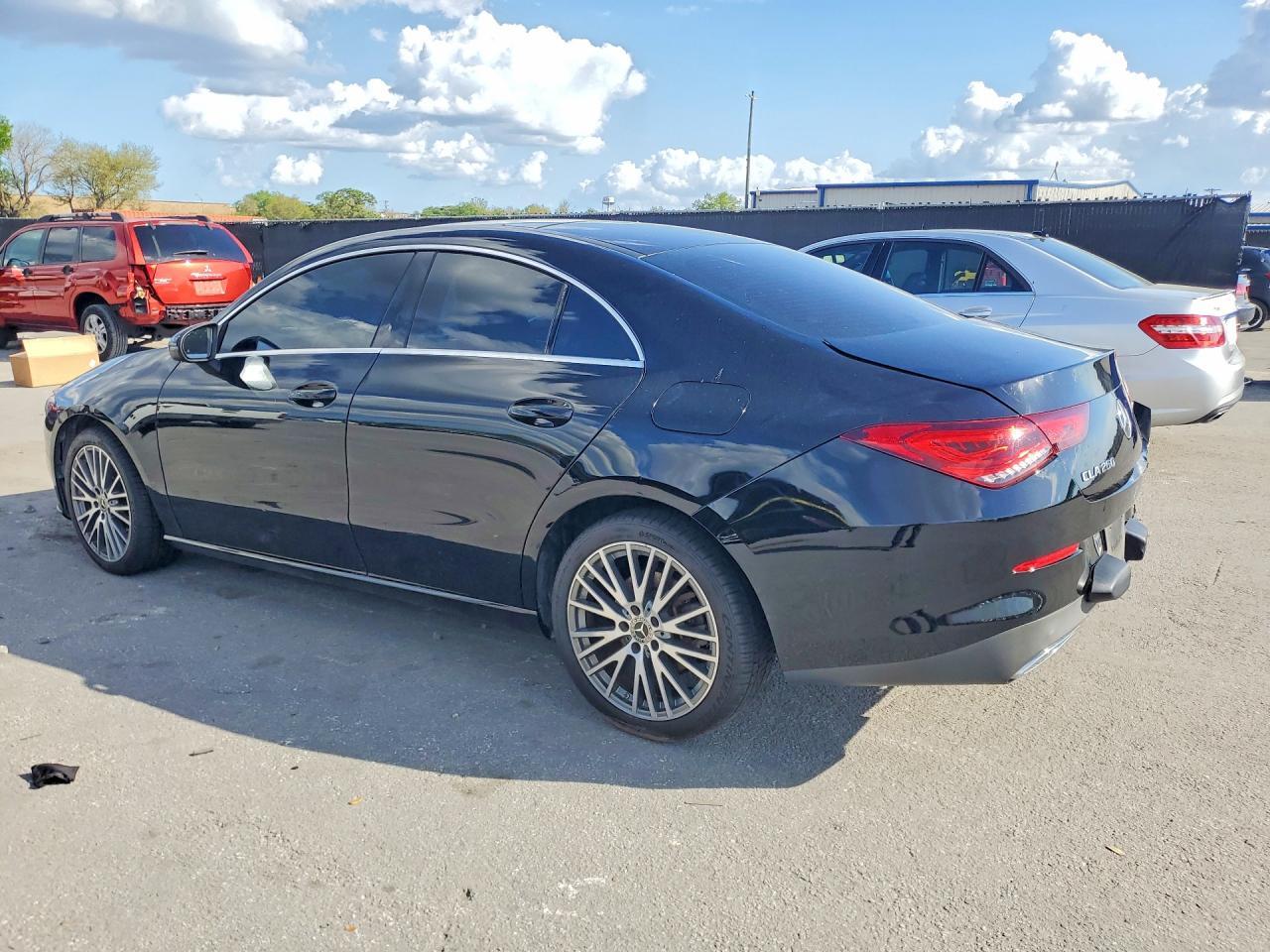 2020 Mercedes-Benz Cla 250 - zdjęcie 2