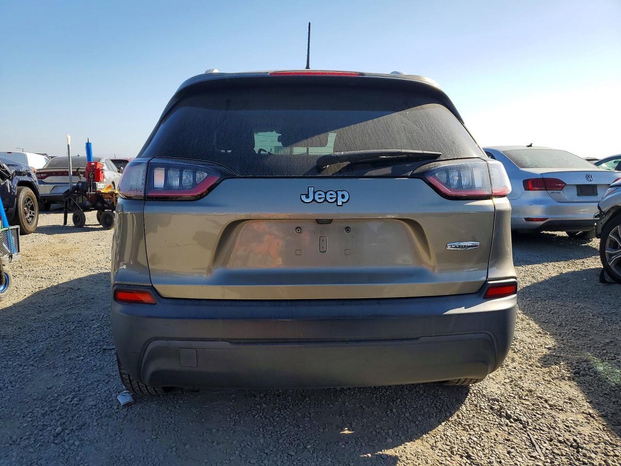 2019 Jeep Cherokee Latitude - zdjęcie 6