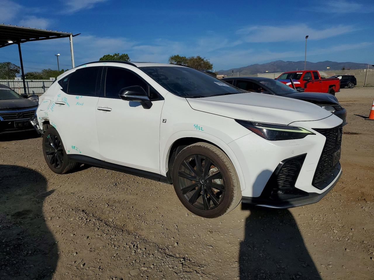 2022 Lexus Nx 250 - zdjęcie 4