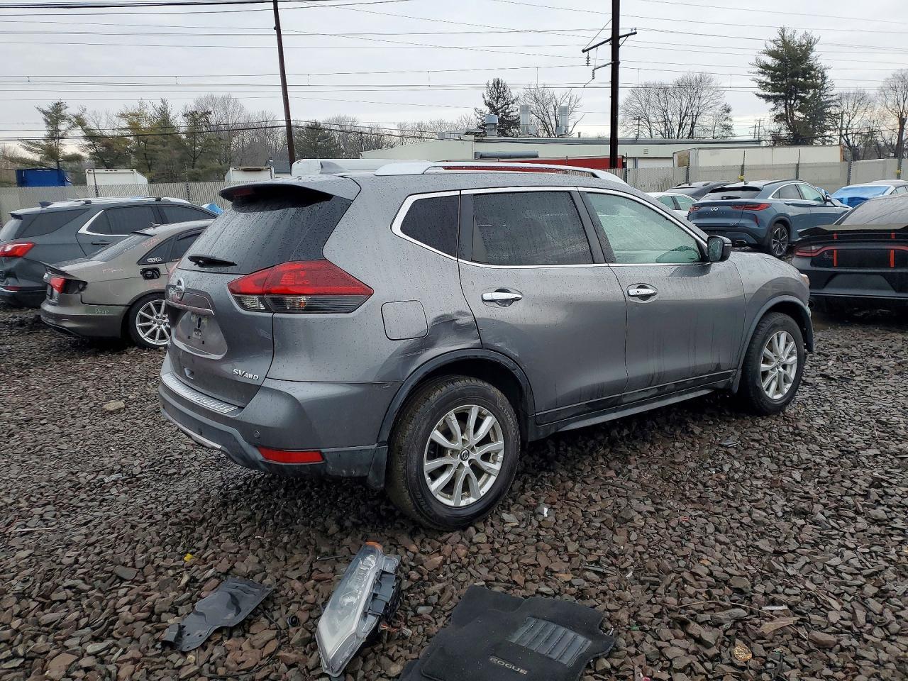 2020 Nissan Rogue Sv - zdjęcie 3