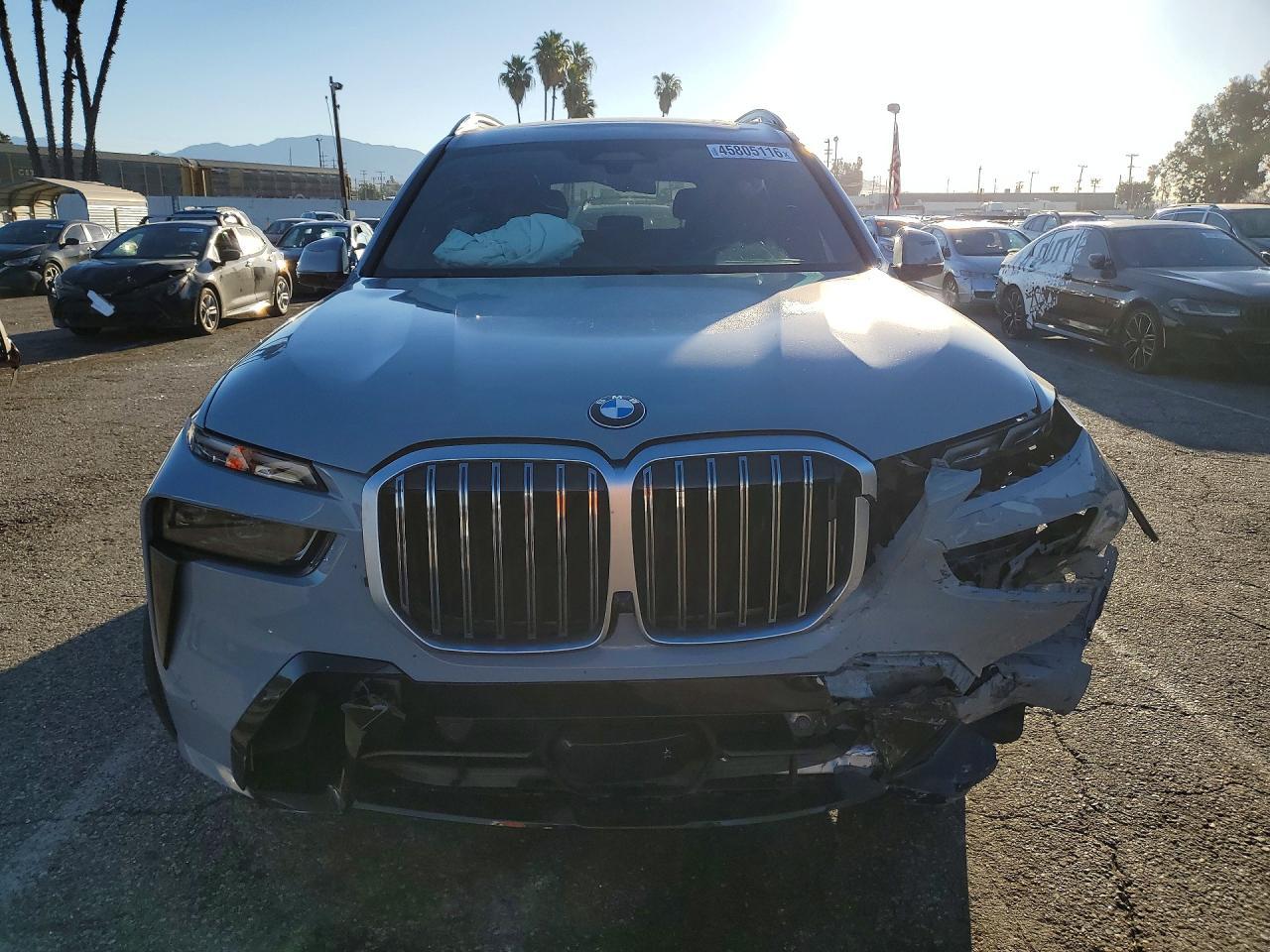 2023 BMW X7 xDrive40I - zdjęcie 5