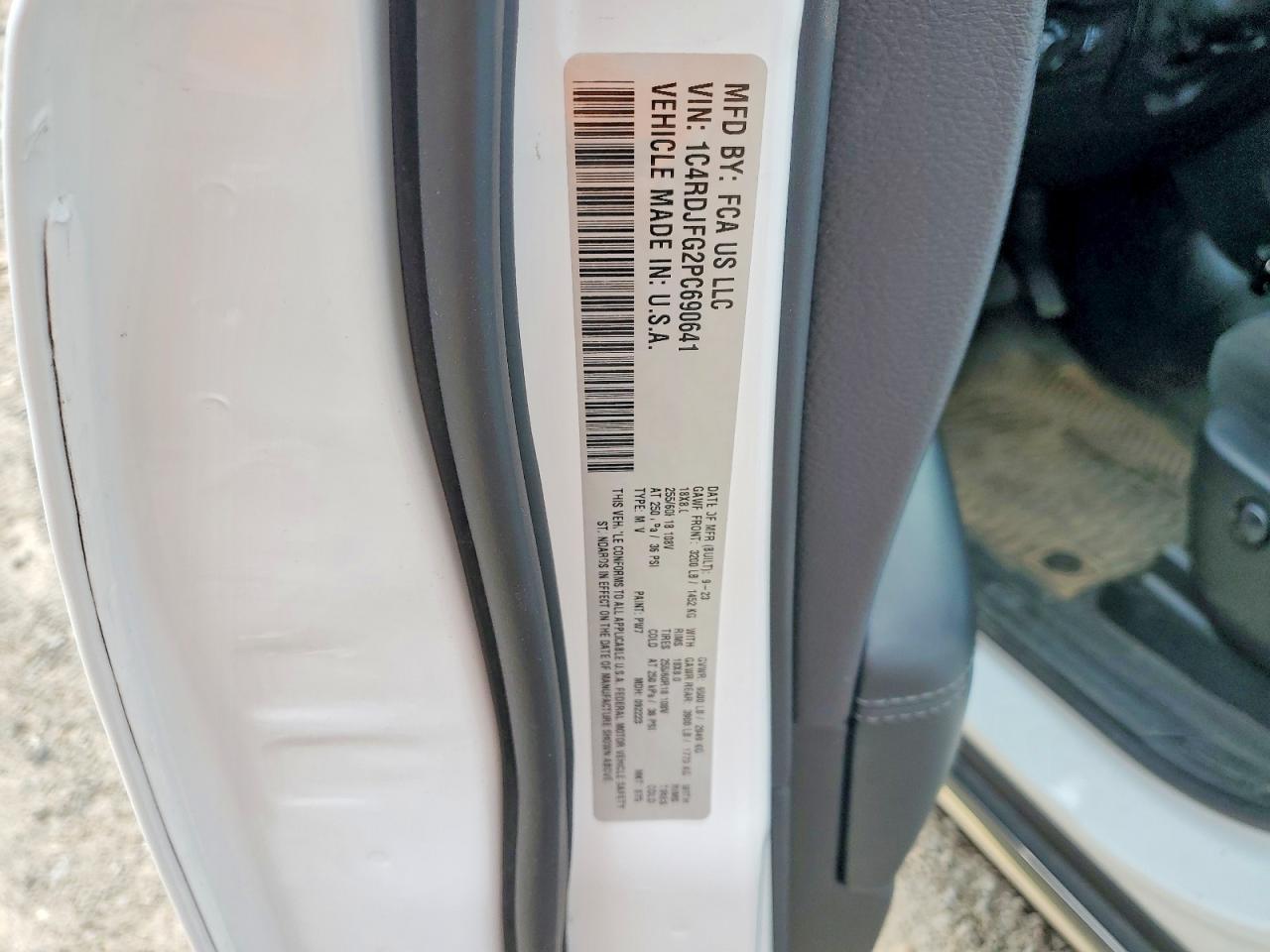 2023 Dodge Durango Pursuit - zdjęcie 14