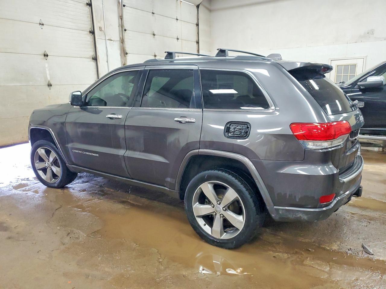 2015 Jeep Grand Cherokee Overland - zdjęcie 2