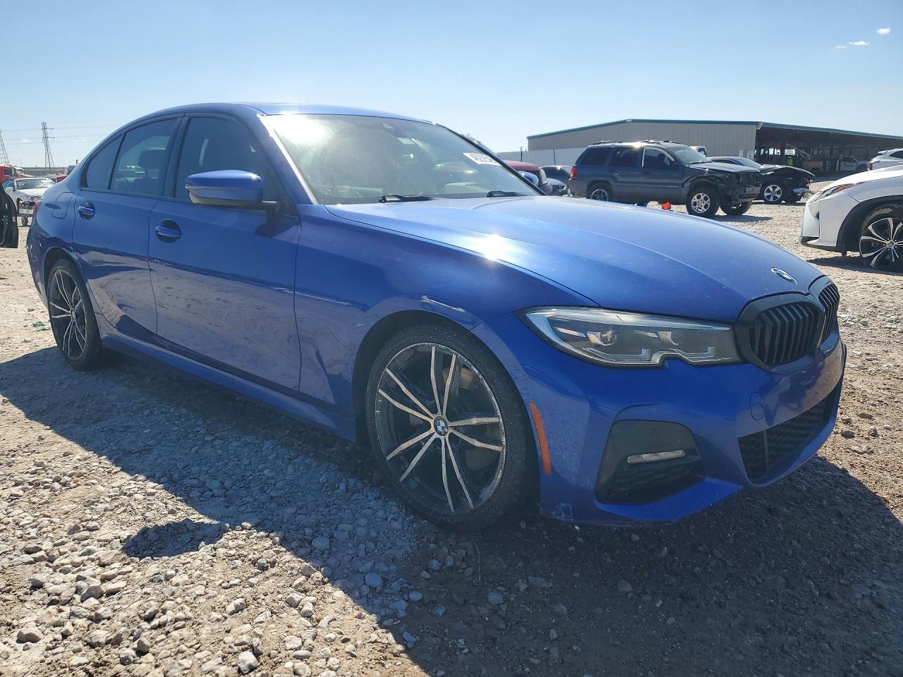 2020 BMW 330Xi - zdjęcie 4
