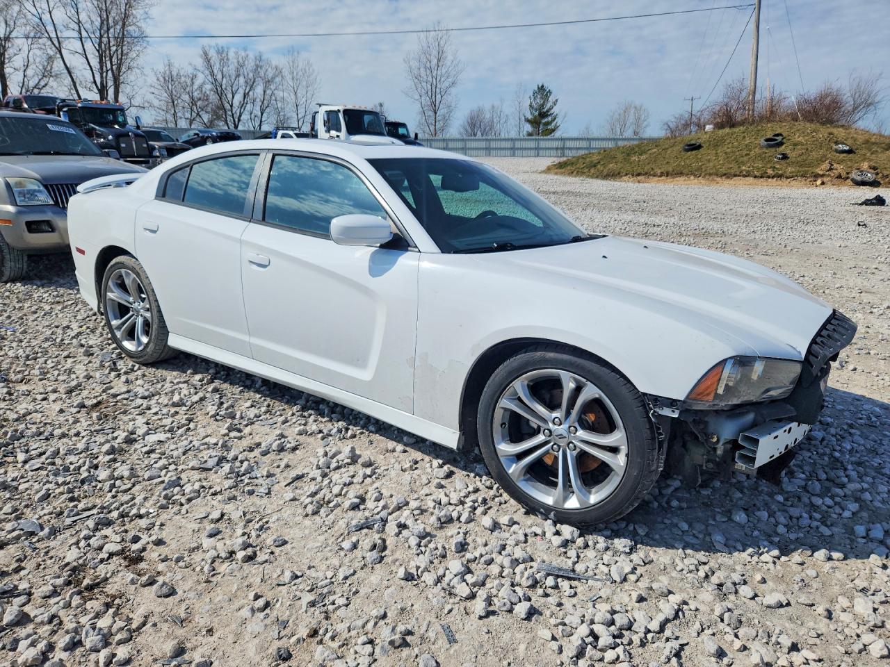 2014 Dodge Charger R - zdjęcie 4
