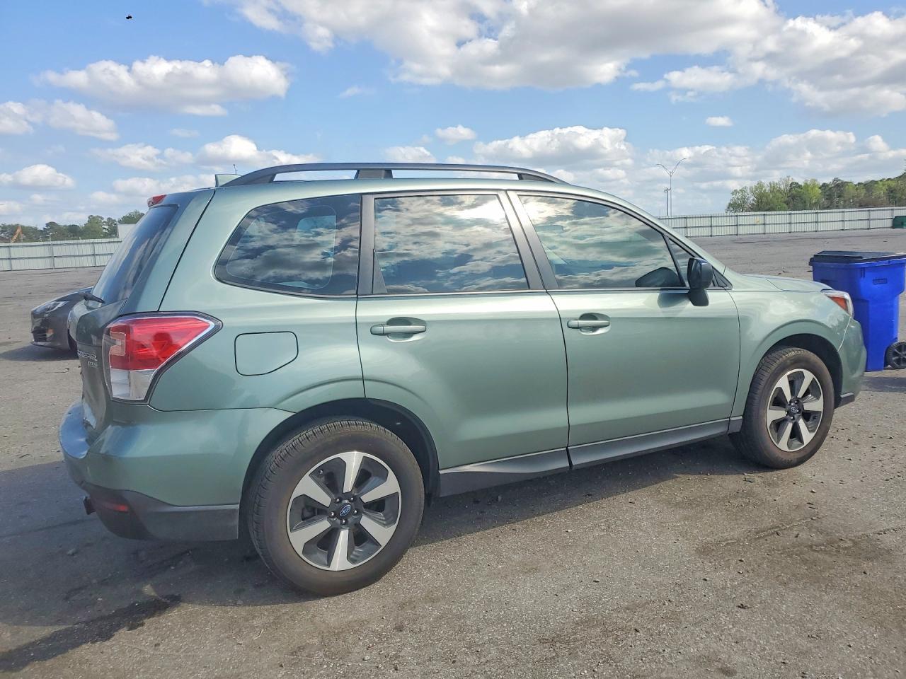 2017 Subaru Forester 2.5I - zdjęcie 3