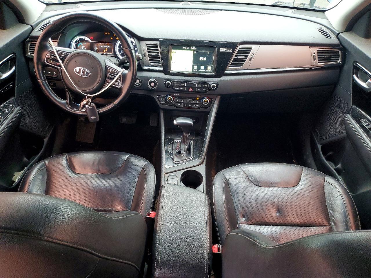 2017 Kia Niro Touring - zdjęcie 8