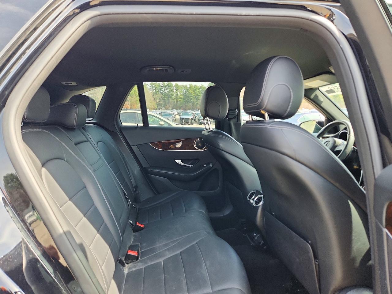 2019 Mercedes-Benz Glc 300 - zdjęcie 11
