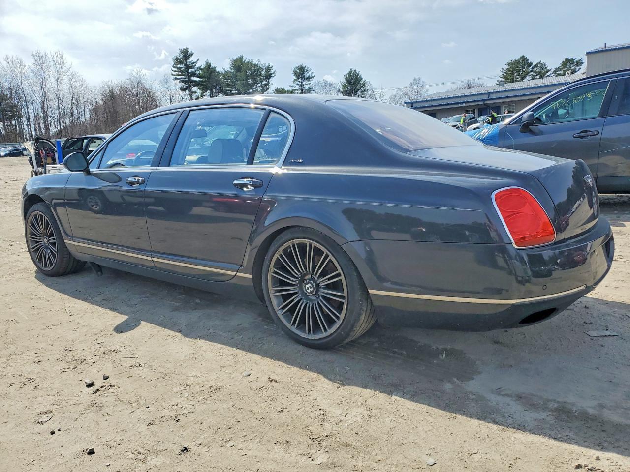 2013 Bentley Continental Flying Spur Speed - zdjęcie 2