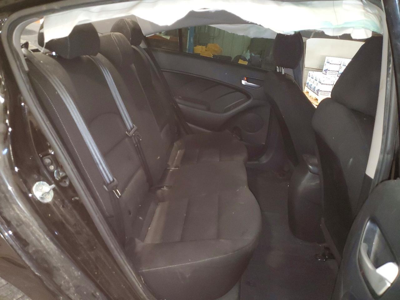 2017 Kia Forte - zdjęcie 10