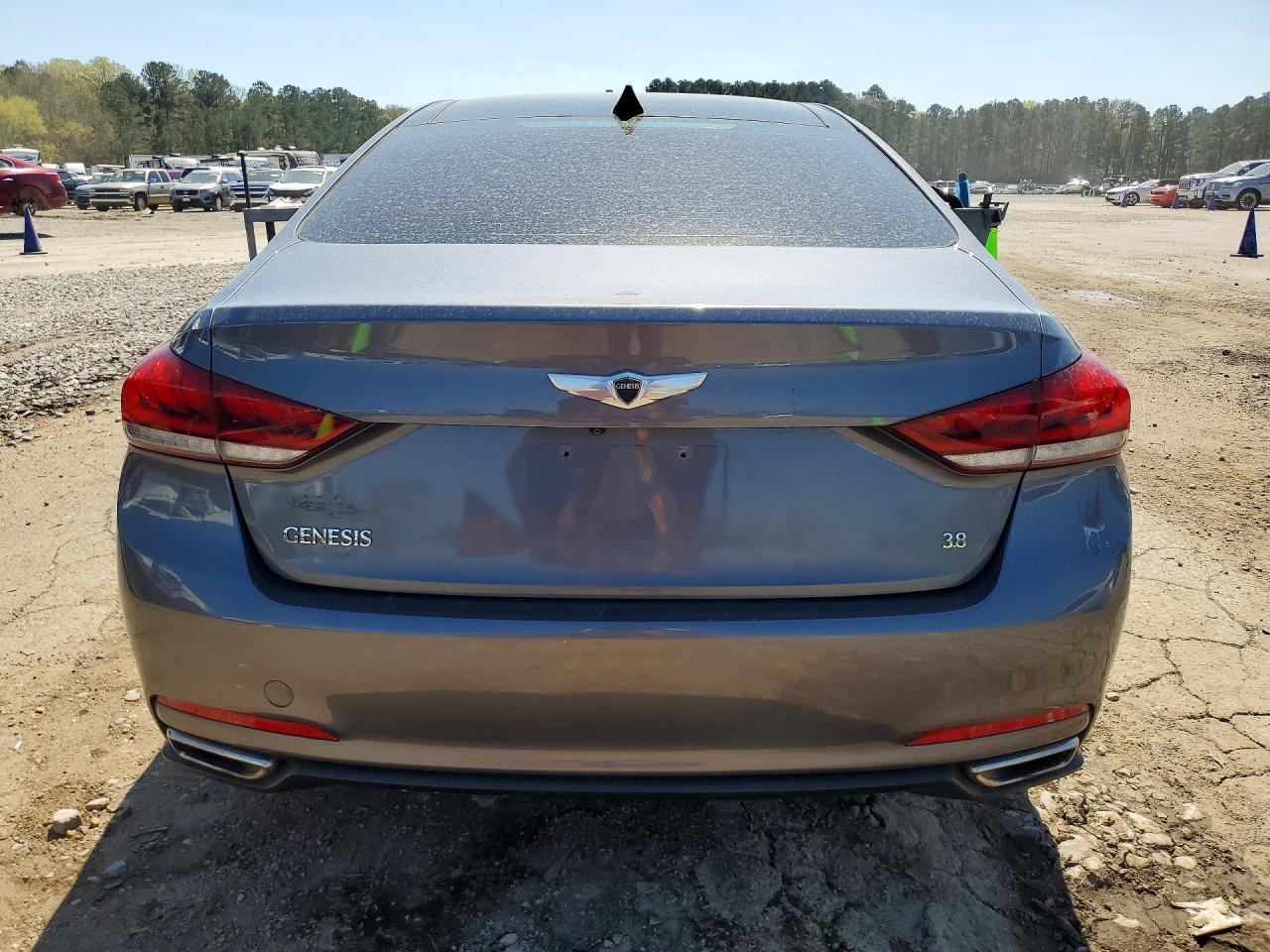 2015 Hyundai Genesis 3.8L - zdjęcie 6