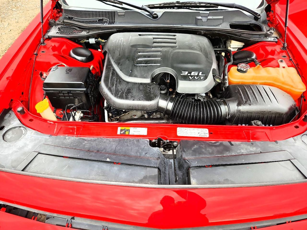 2014 Dodge Challenger Sxt - zdjęcie 11