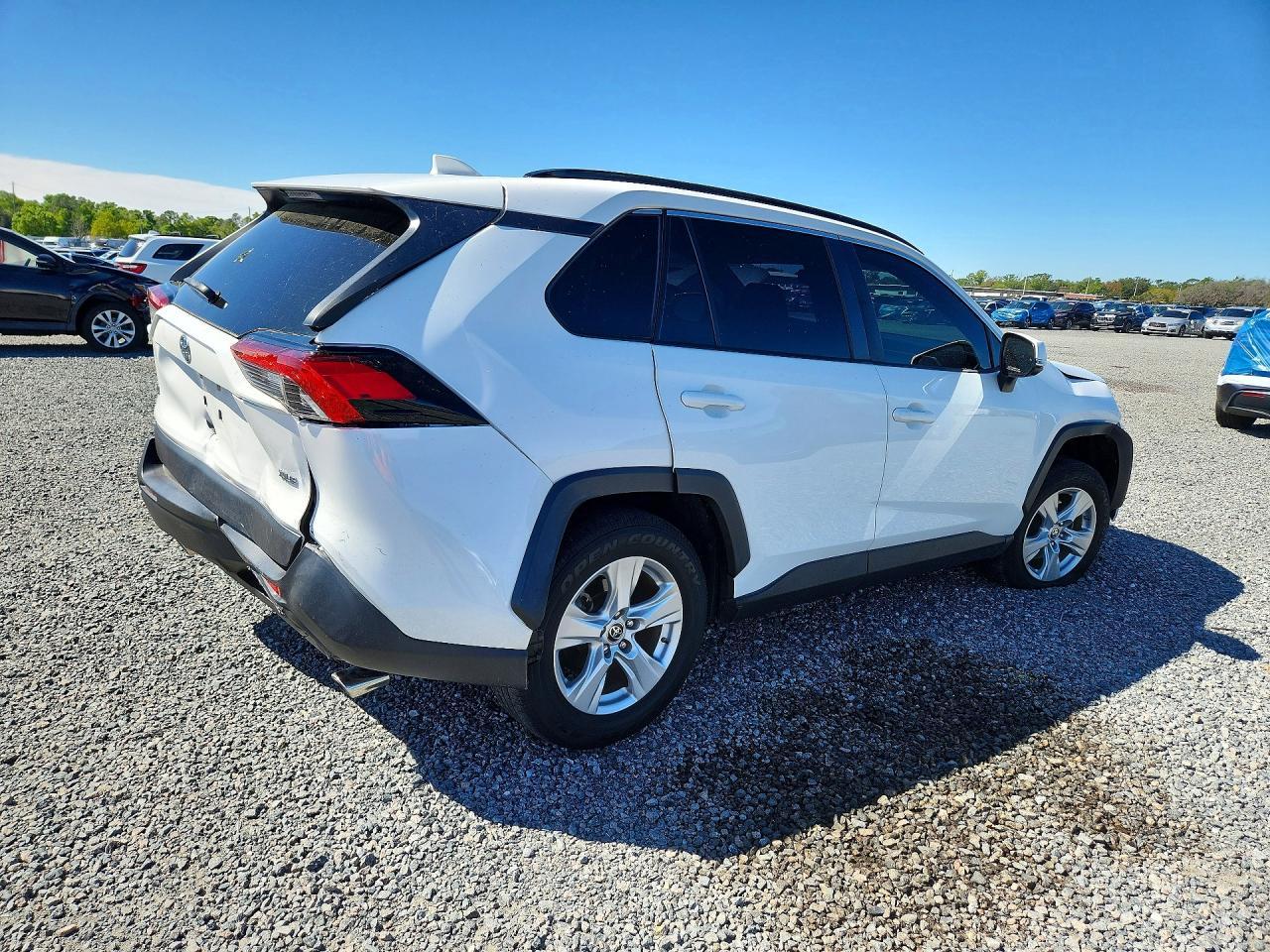2019 Toyota Rav4 Xle - zdjęcie 3