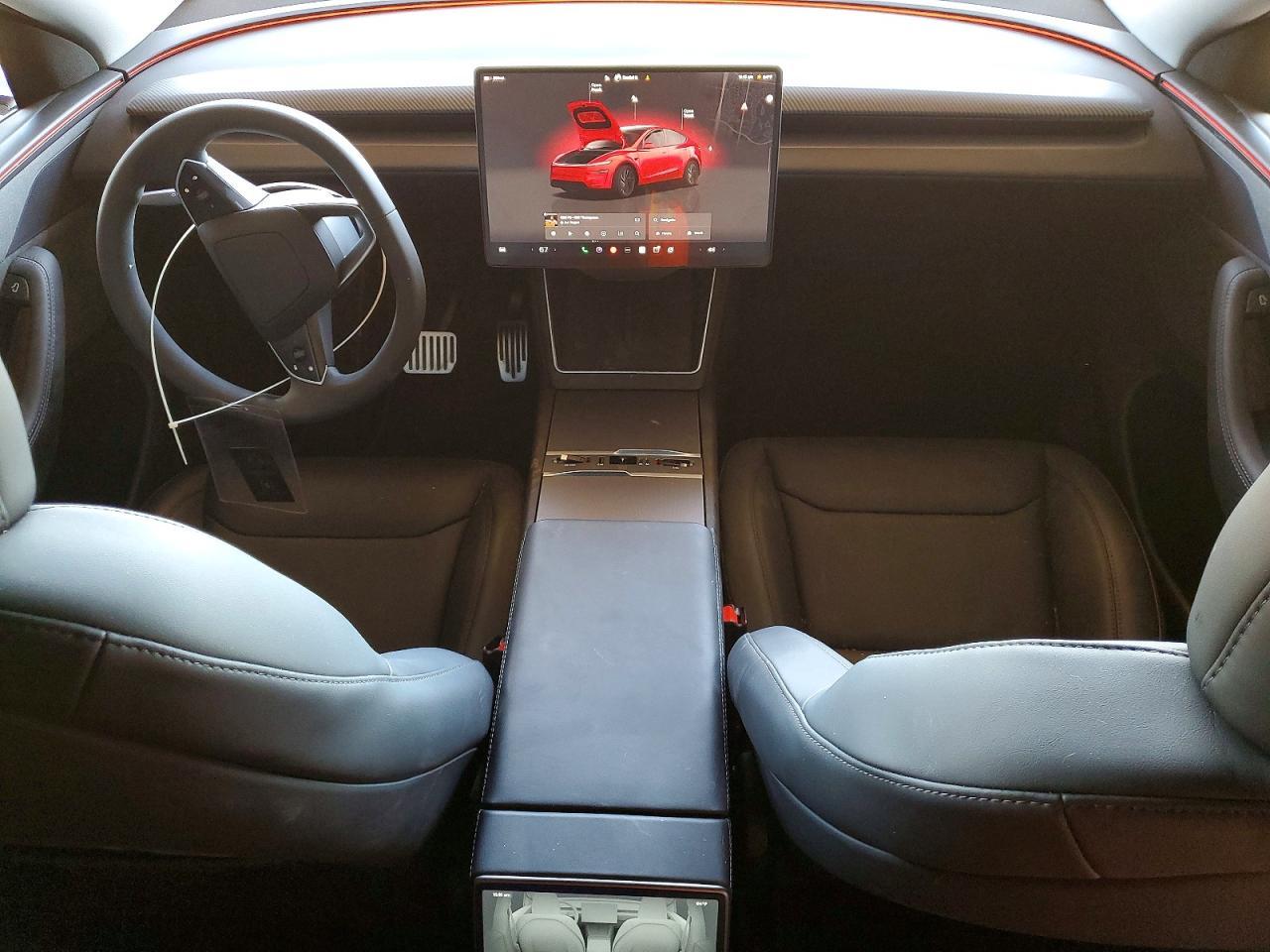 2026 Tesla Model Y - zdjęcie 8