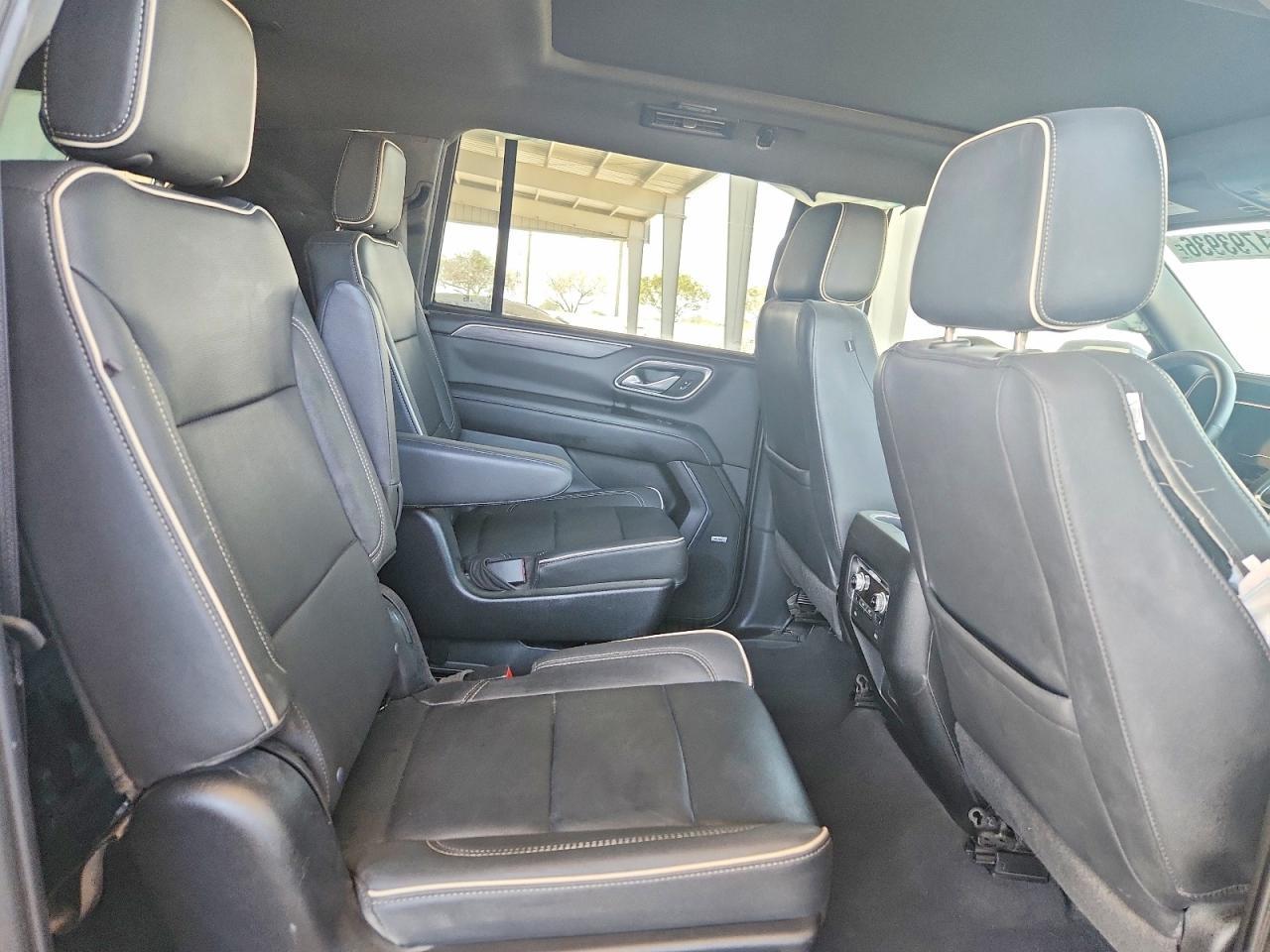 2023 GMC Yukon Xl K1500 Slt - zdjęcie 11