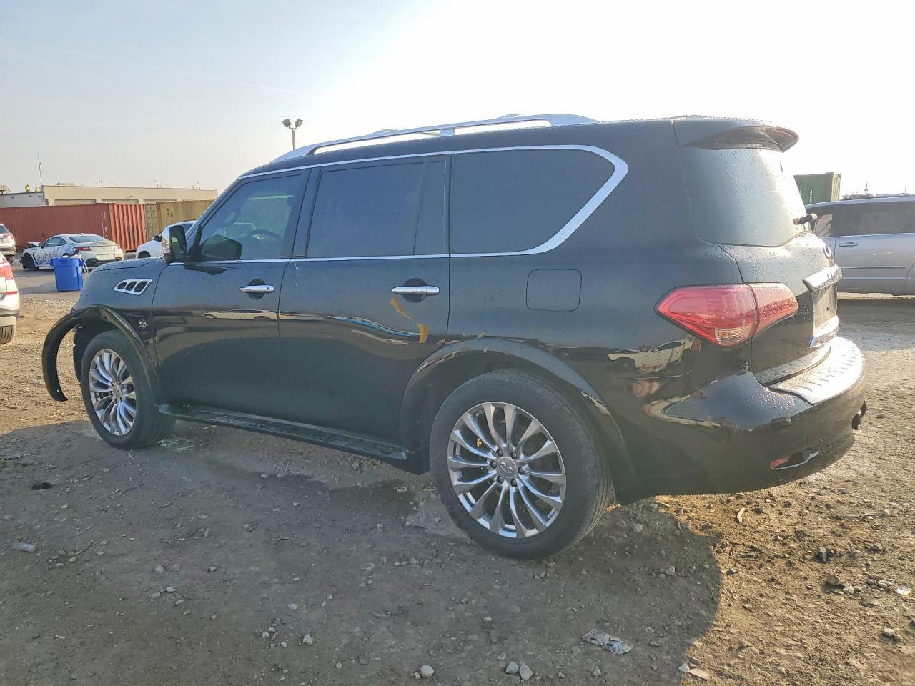 2017 Infiniti Qx80 - zdjęcie 2