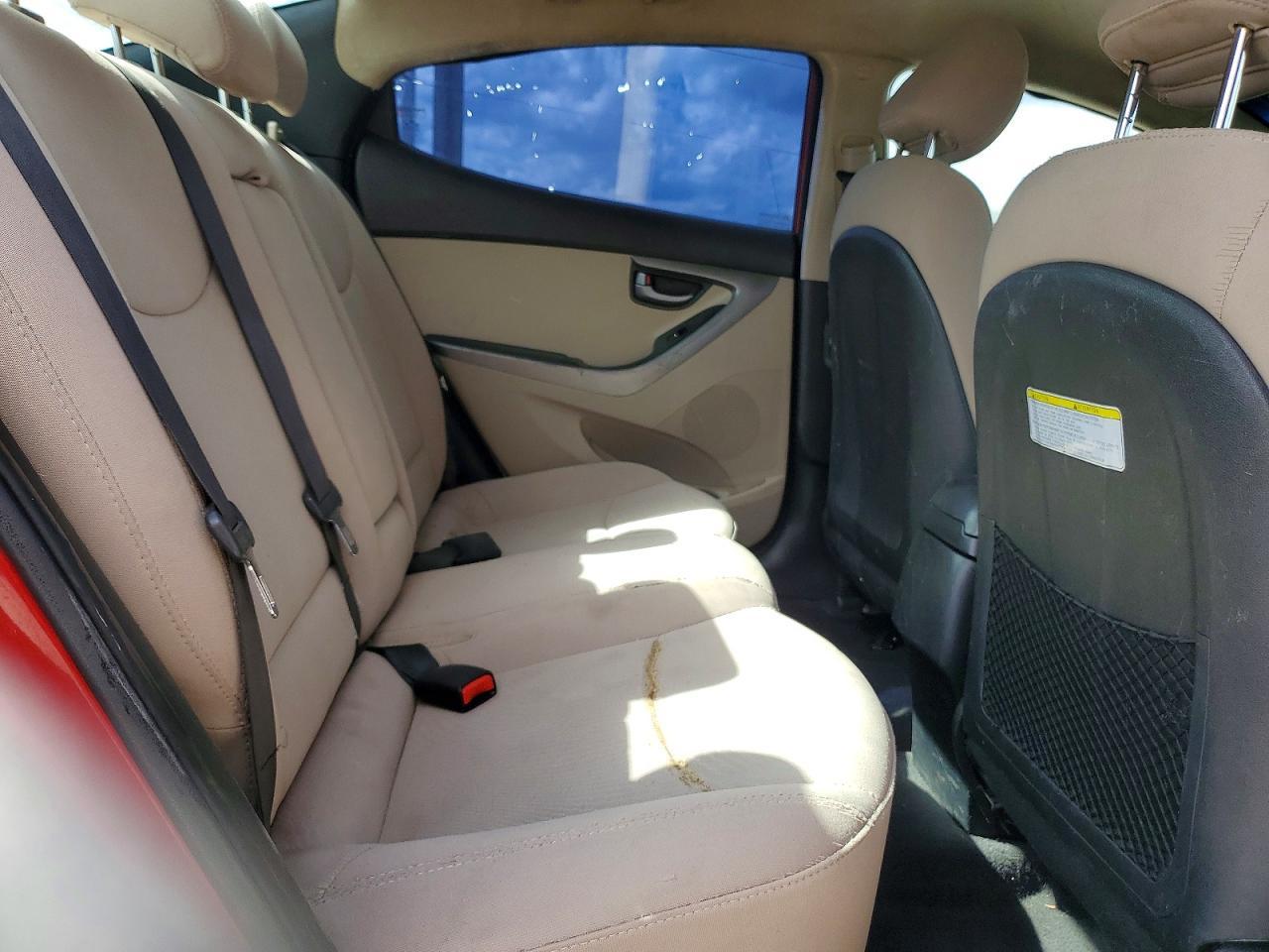 2015 Hyundai Elantra - zdjęcie 10