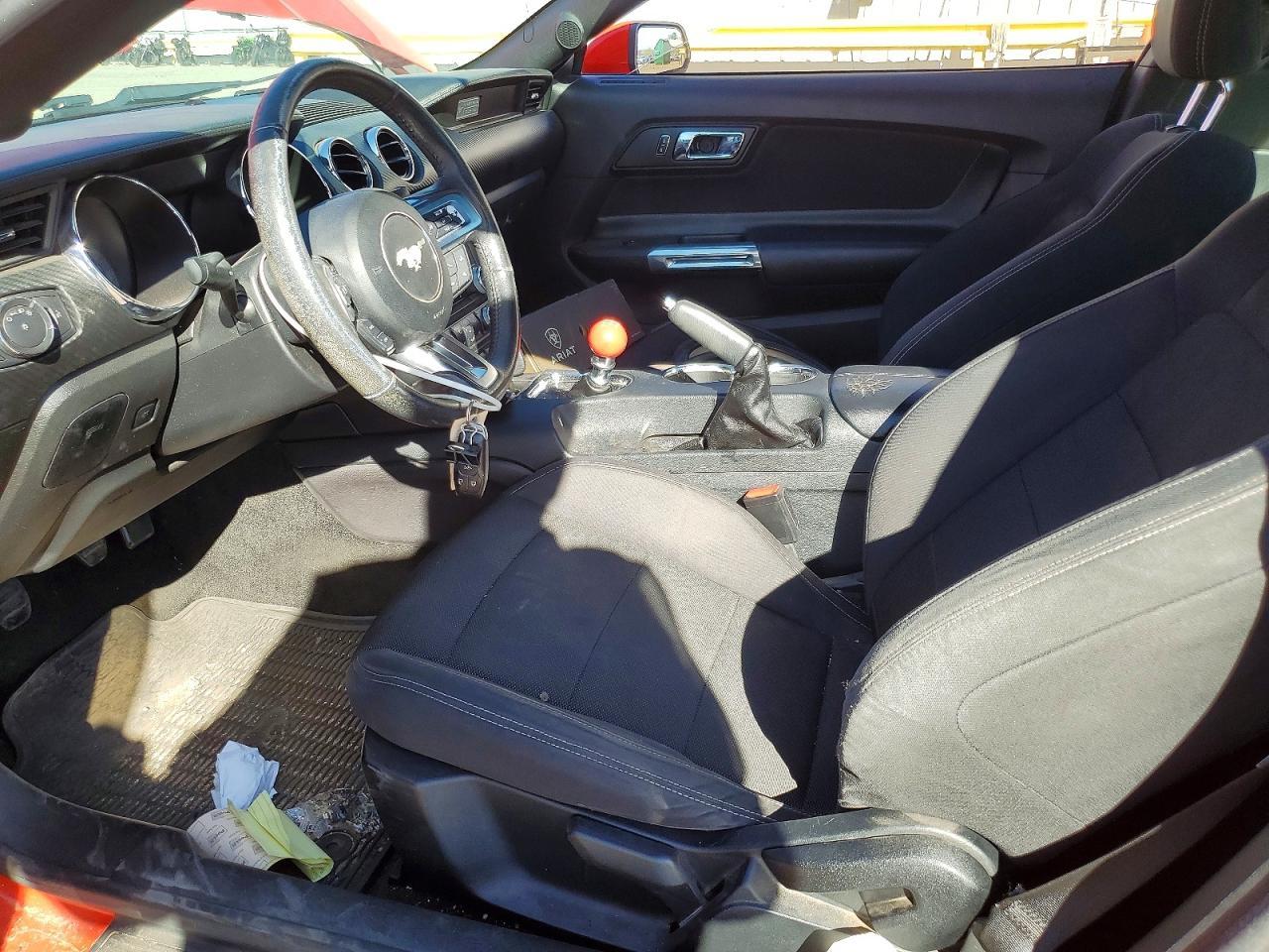 2016 Ford Mustang - zdjęcie 7