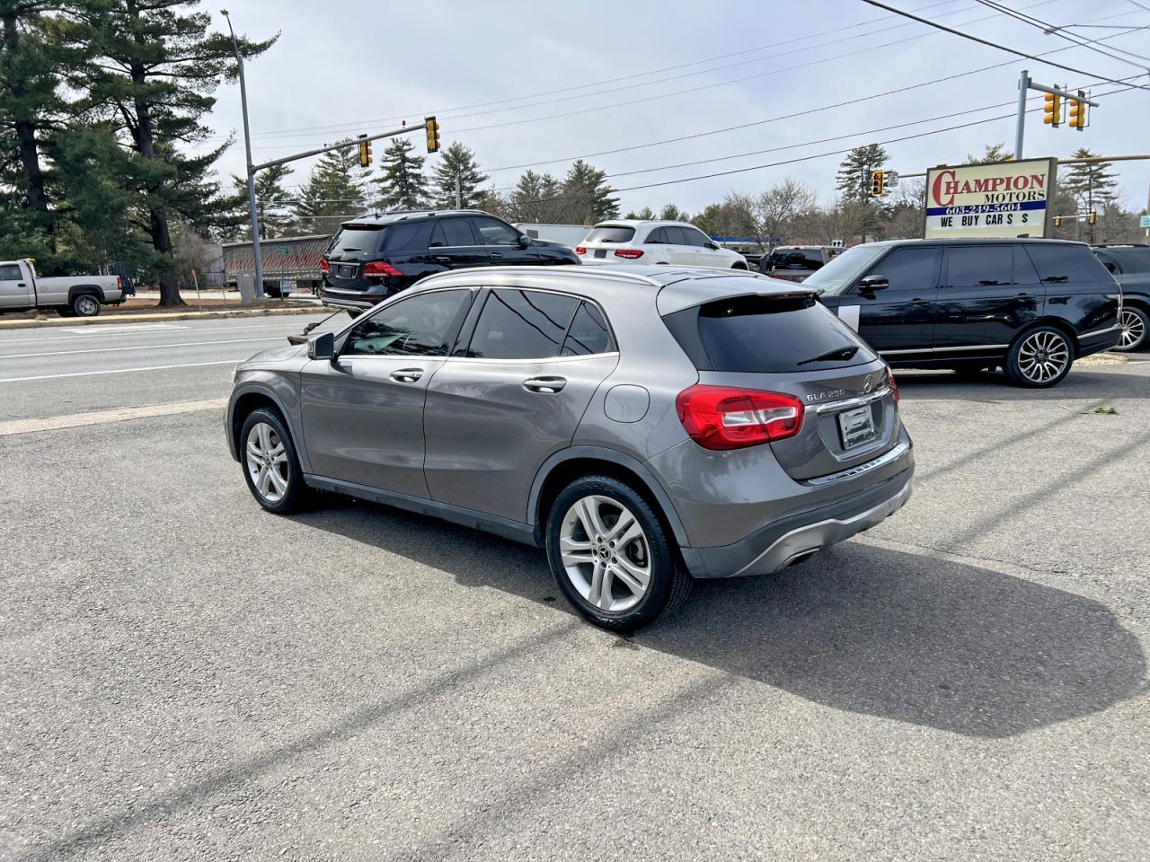 2018 Mercedes-Benz Gla 250 - zdjęcie 3
