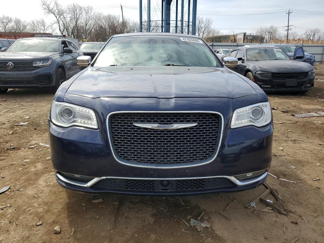 2016 Chrysler 300C - zdjęcie 5