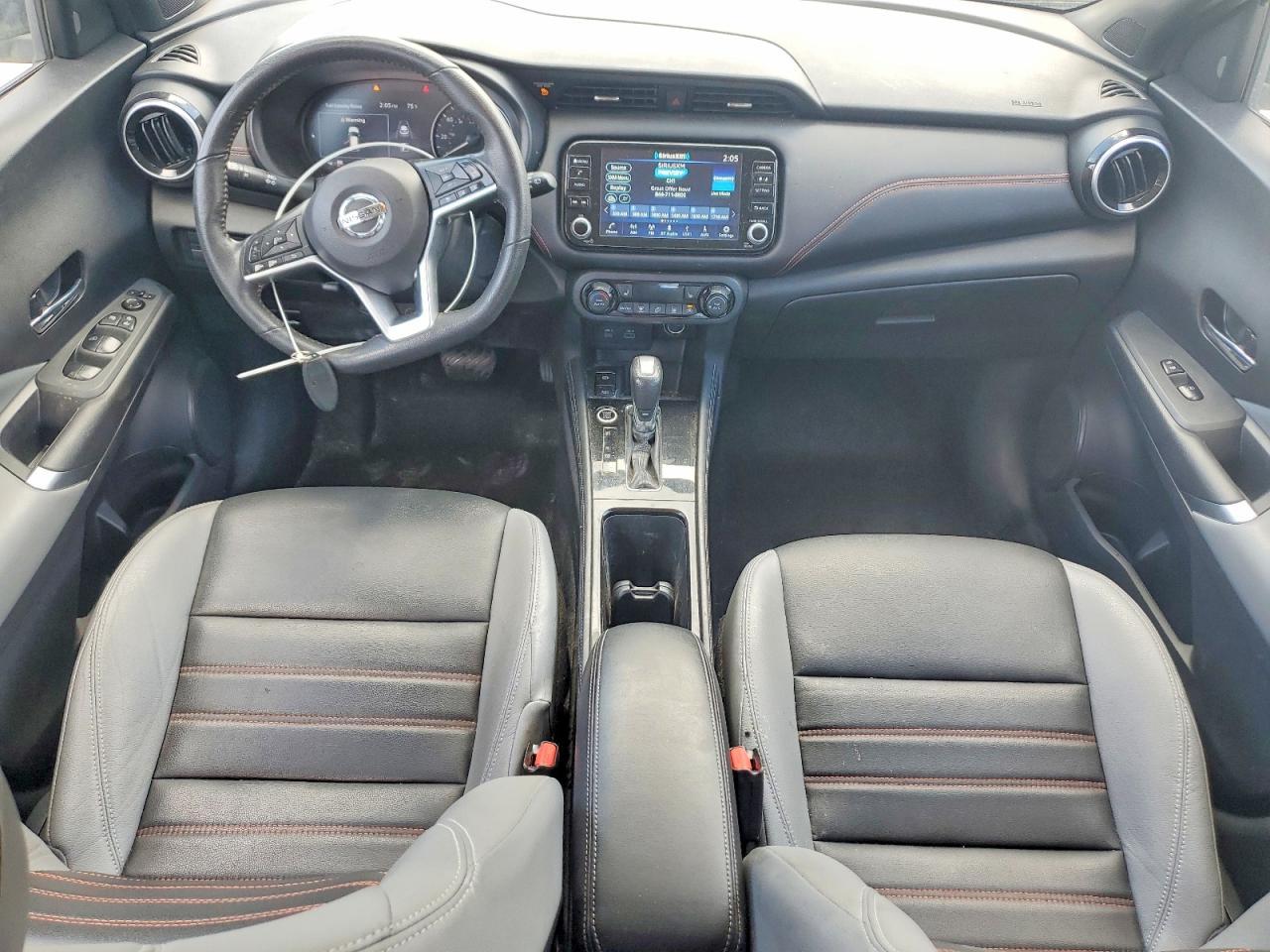 2021 Nissan Kicks Sr - zdjęcie 8