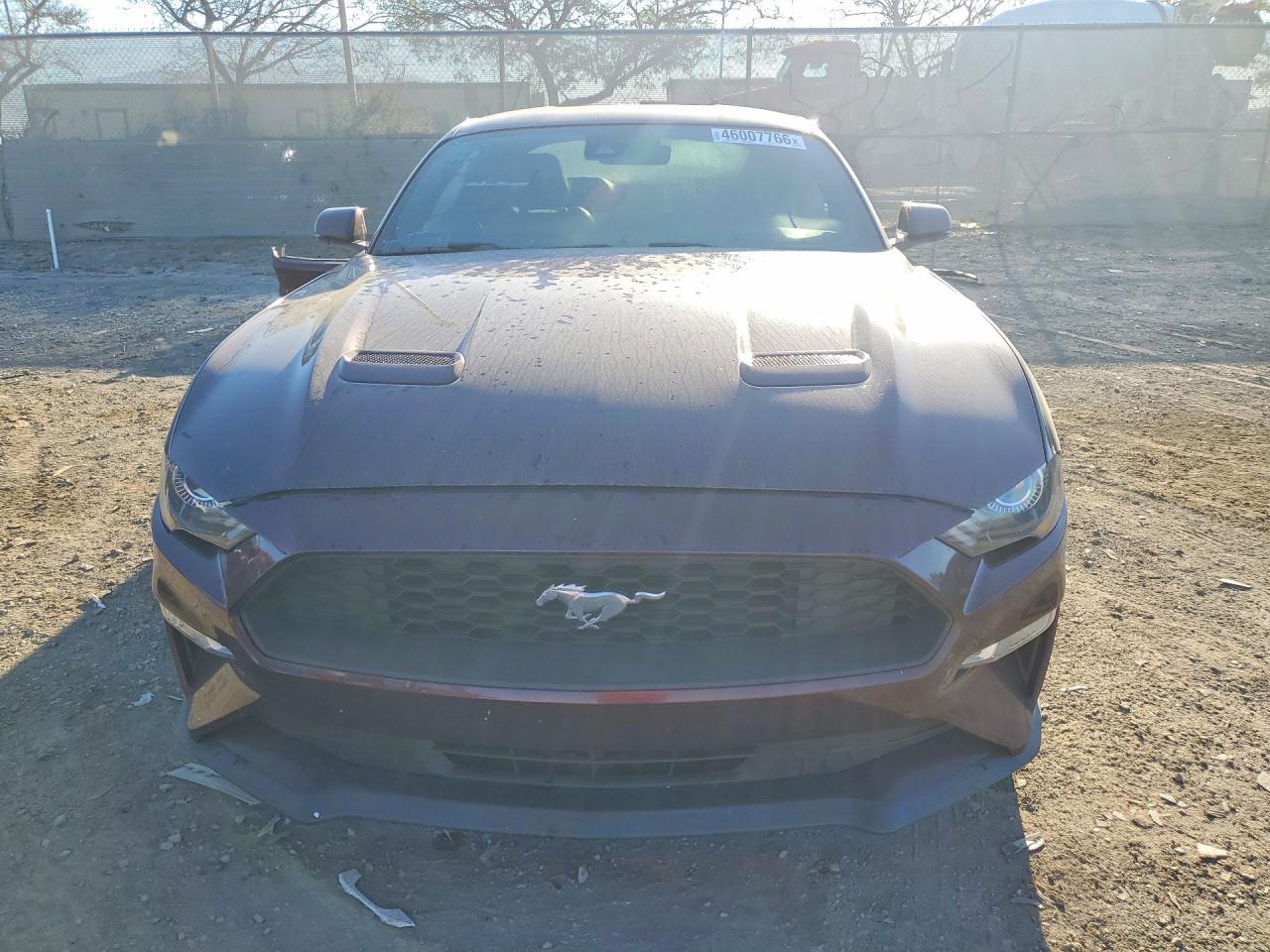 2018 Ford Mustang - zdjęcie 5