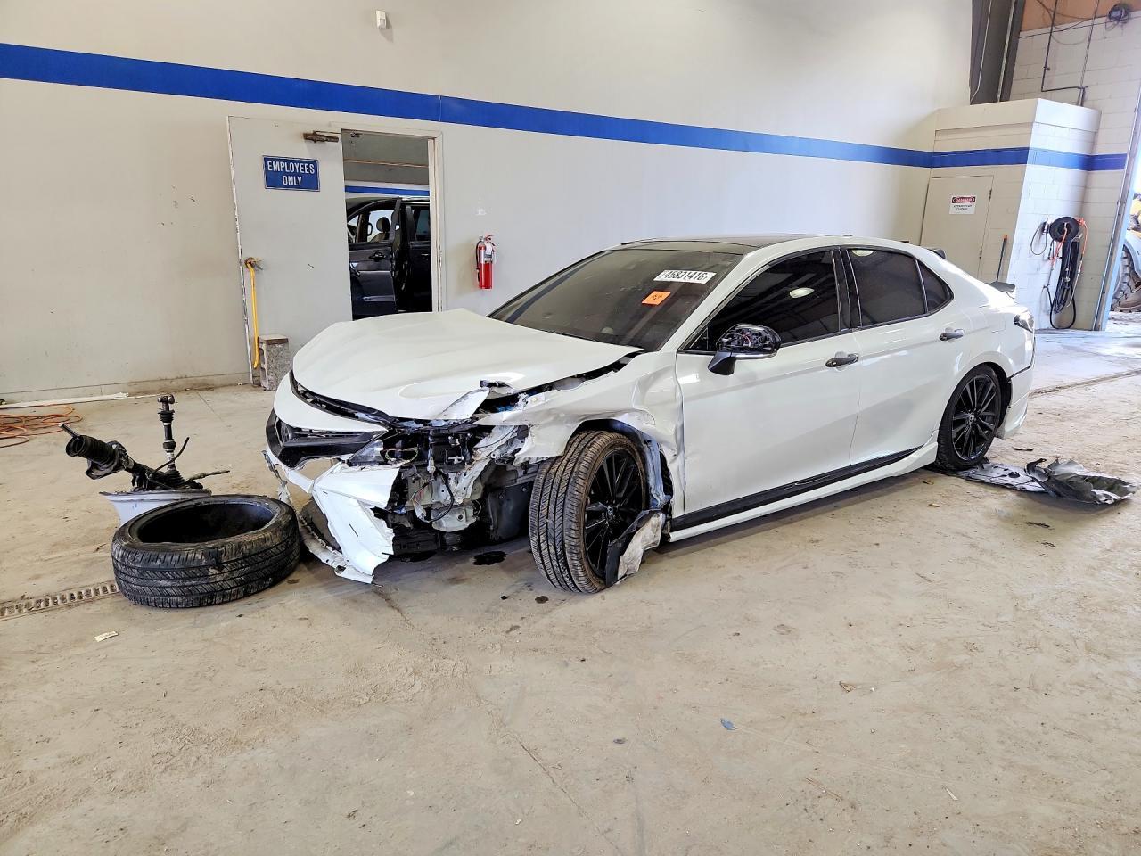 2023 Toyota Camry Xse V6 - zdjęcie główne