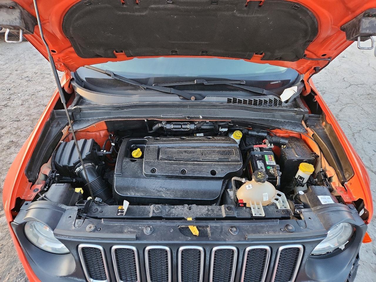 2017 Jeep Renegade Latitude - zdjęcie 12