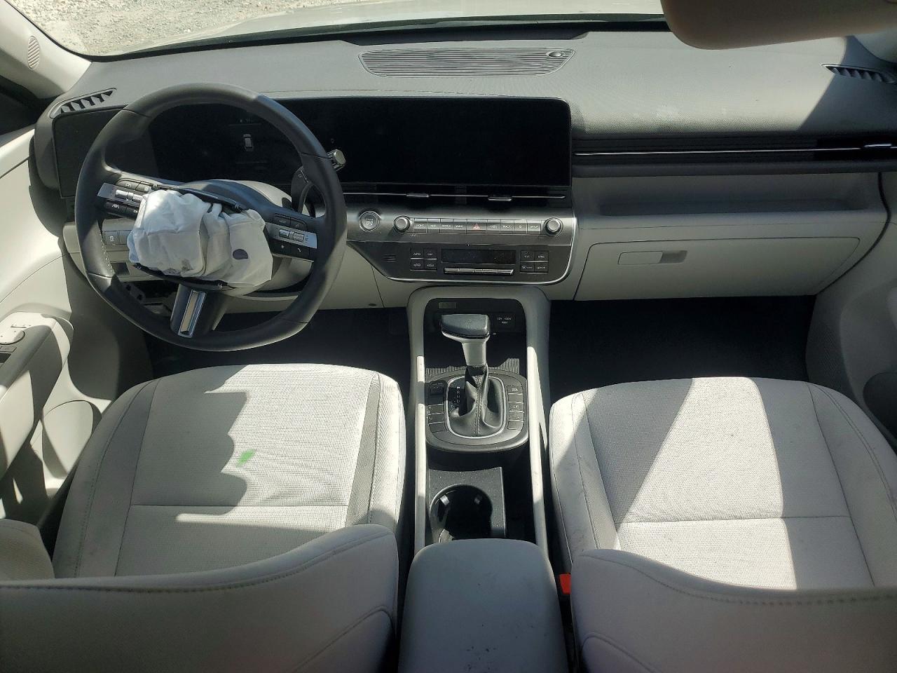 2025 Hyundai Kona Sel - zdjęcie 8