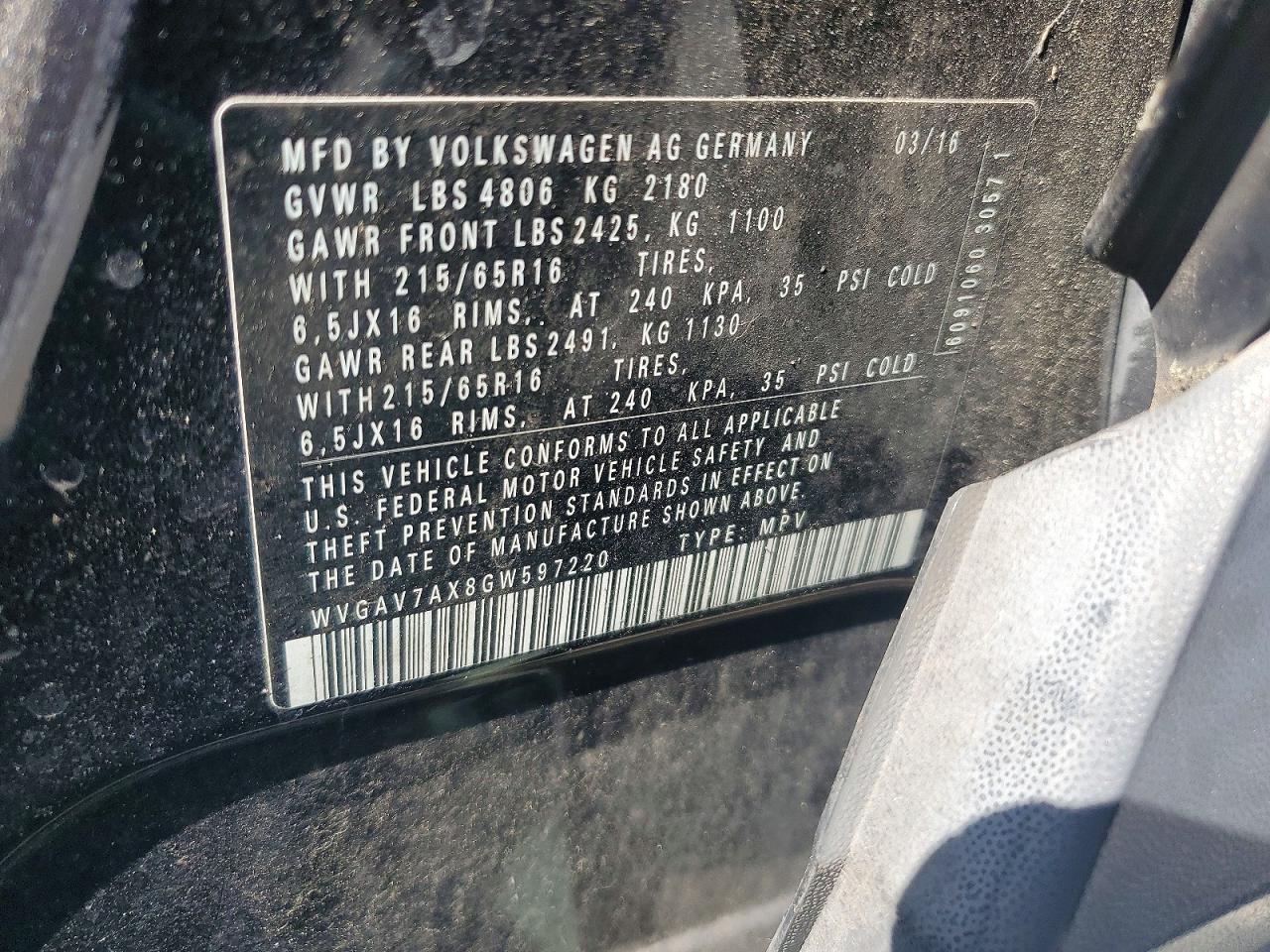 2016 Volkswagen Tiguan S - zdjęcie 13