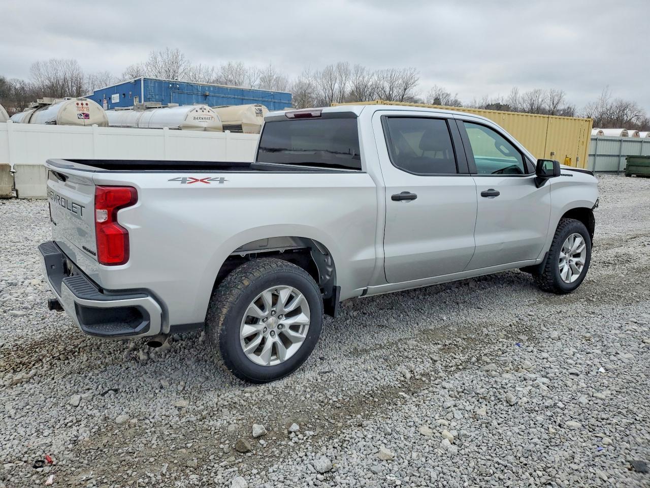 2021 Chevrolet Silverado K1500 Custom - zdjęcie 3