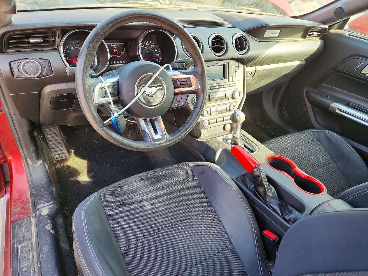 2016 Ford Mustang - zdjęcie 8
