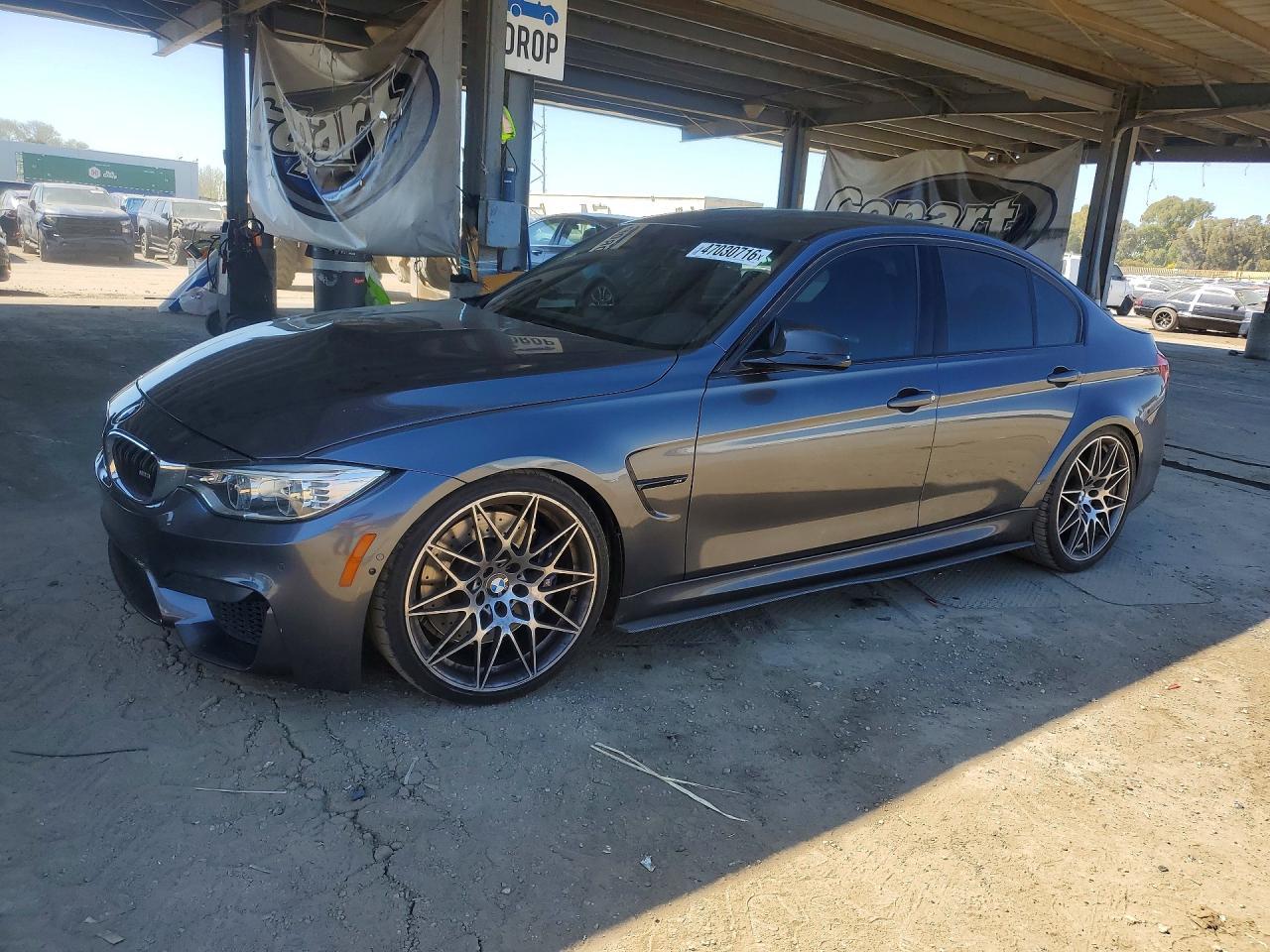 2017 BMW M3 - zdjęcie główne