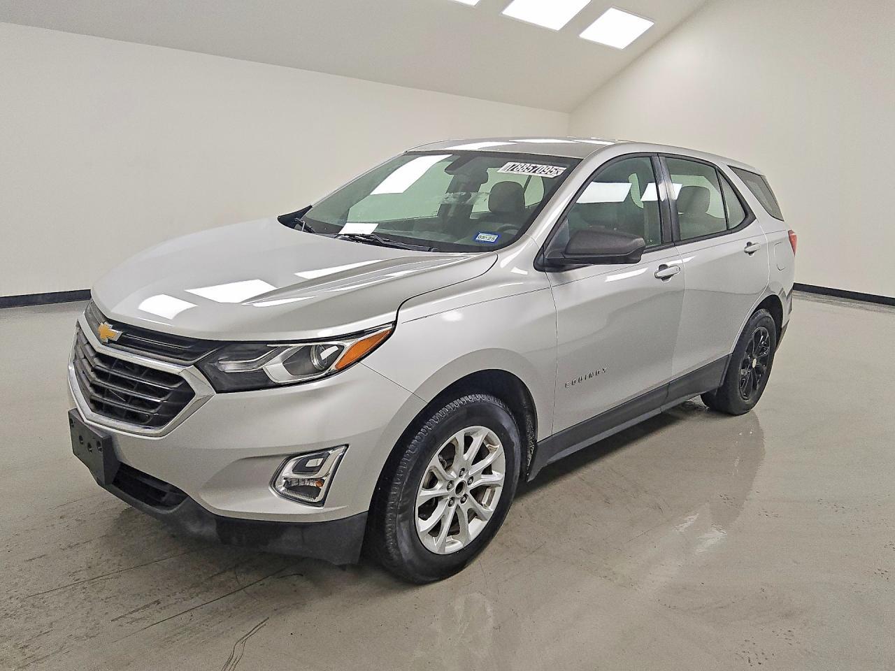 2018 Chevrolet Equinox Ls - zdjęcie główne