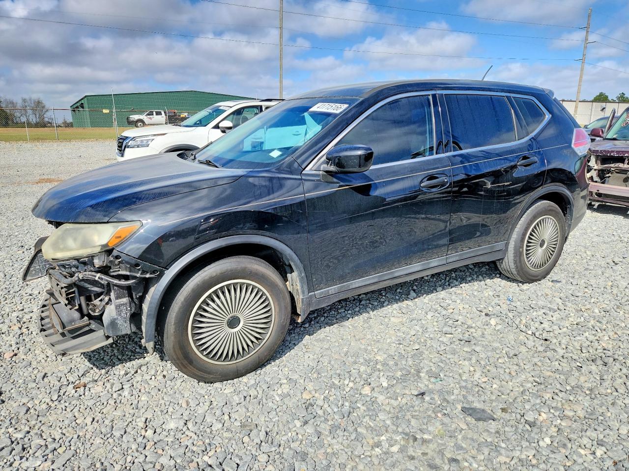 2016 Nissan Rogue S - zdjęcie główne