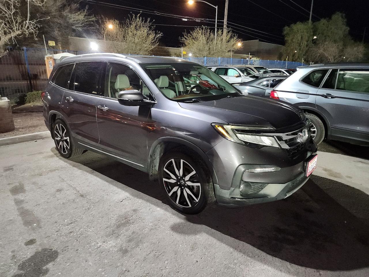 2019 Honda Pilot Touring - zdjęcie 4