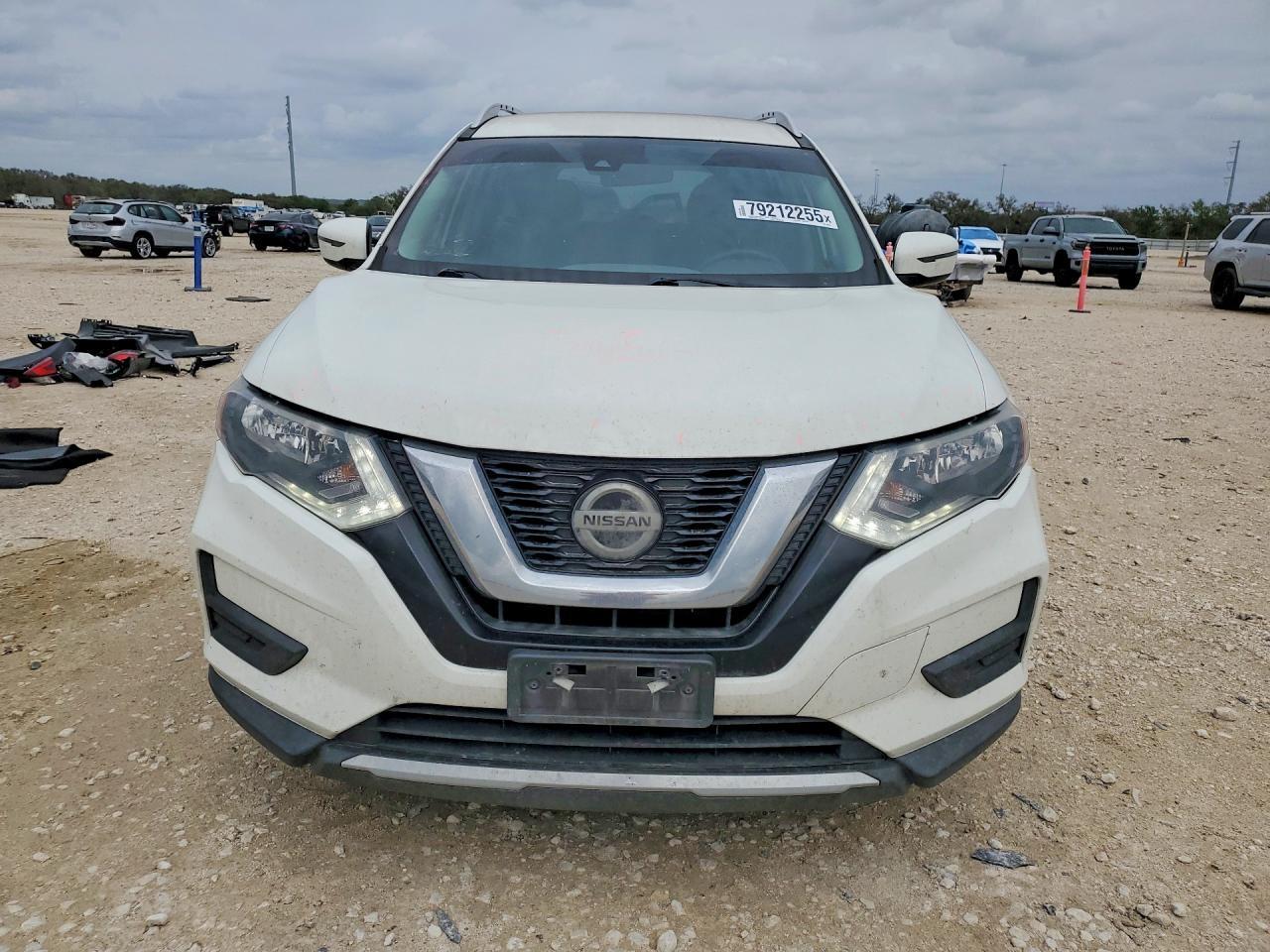 2019 Nissan Rogue Sv - zdjęcie 5