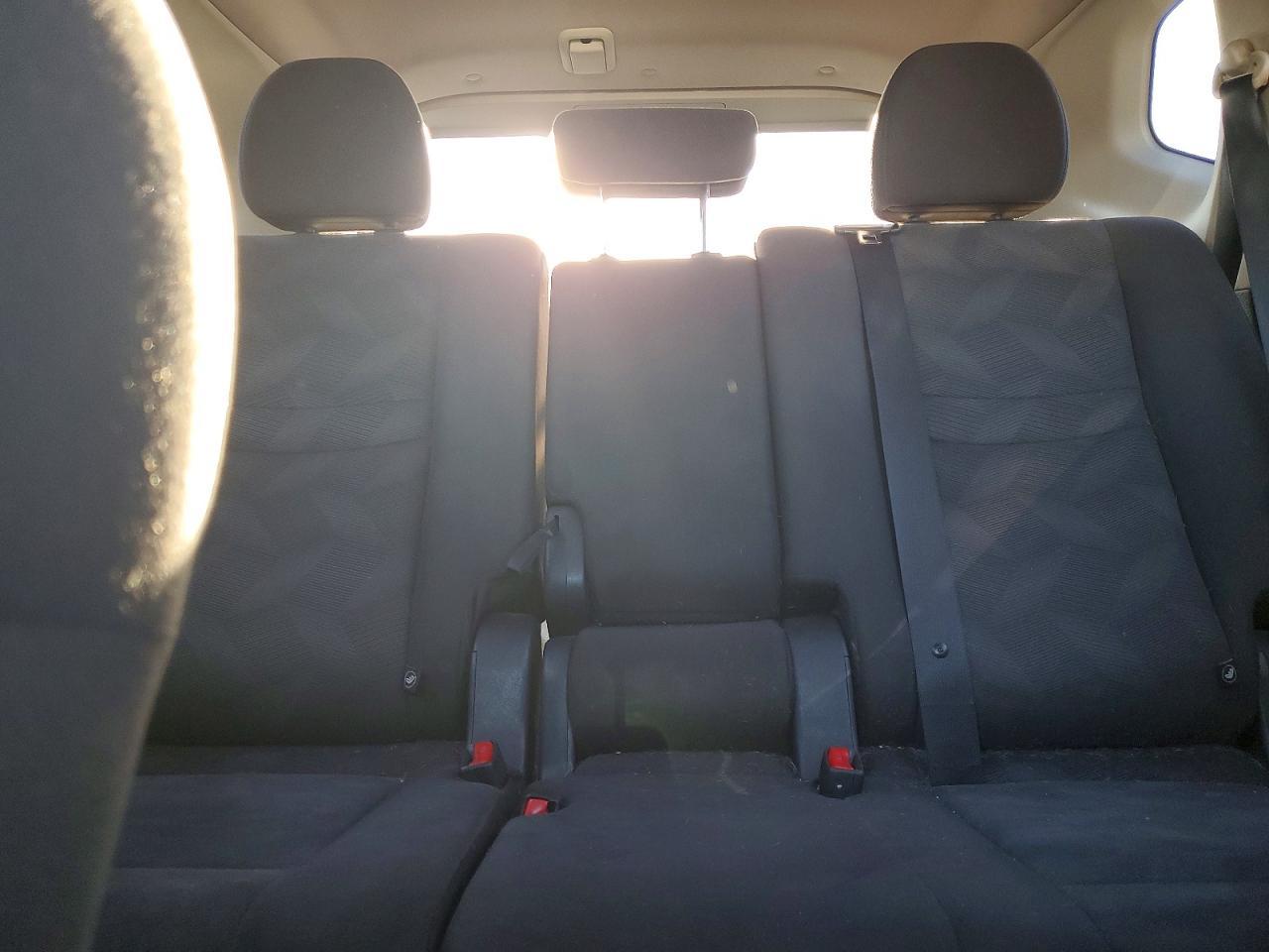 2016 Nissan Rogue S - zdjęcie 10