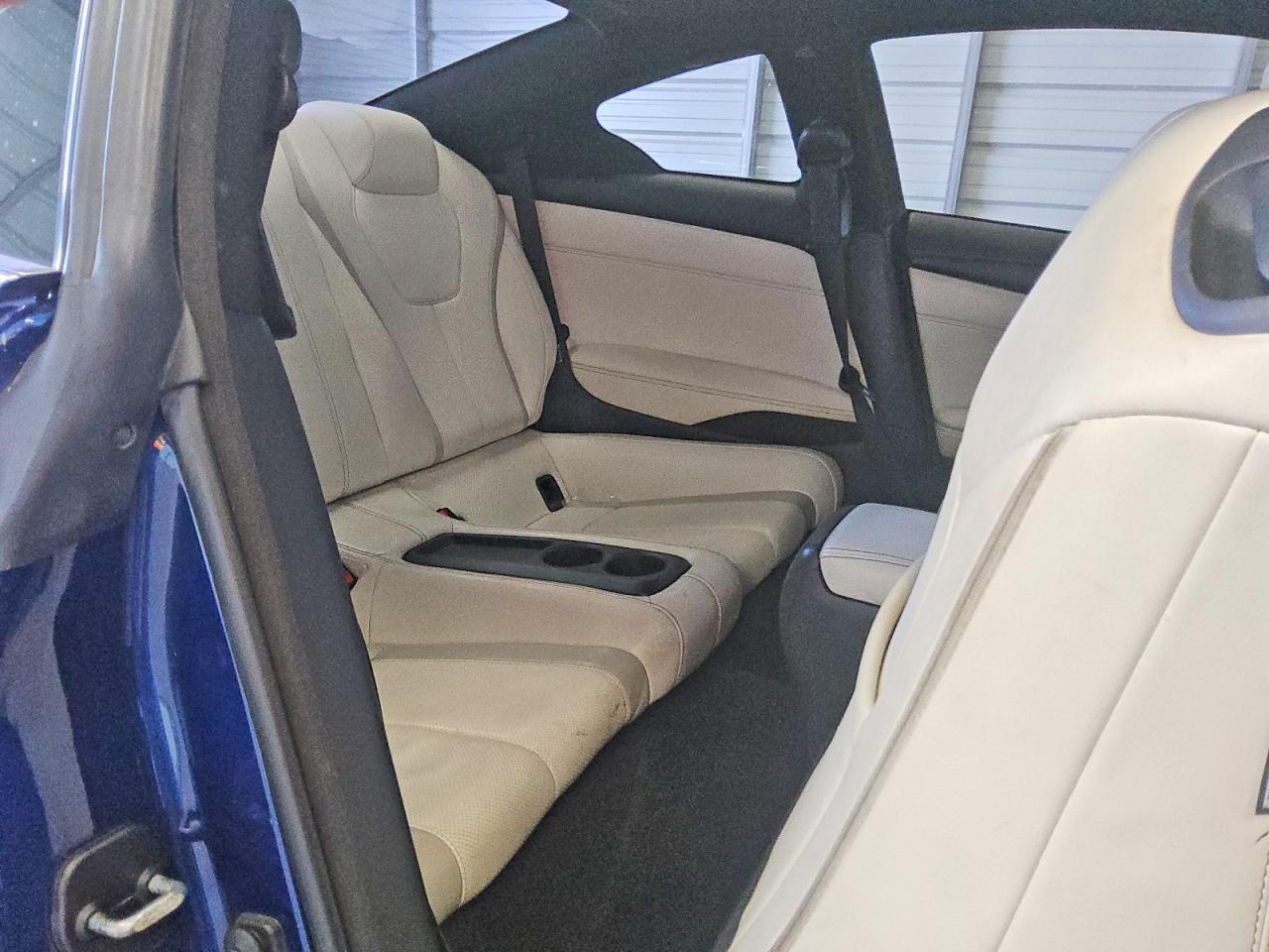 2017 Infiniti Q60 Red Sport 400 - zdjęcie 10