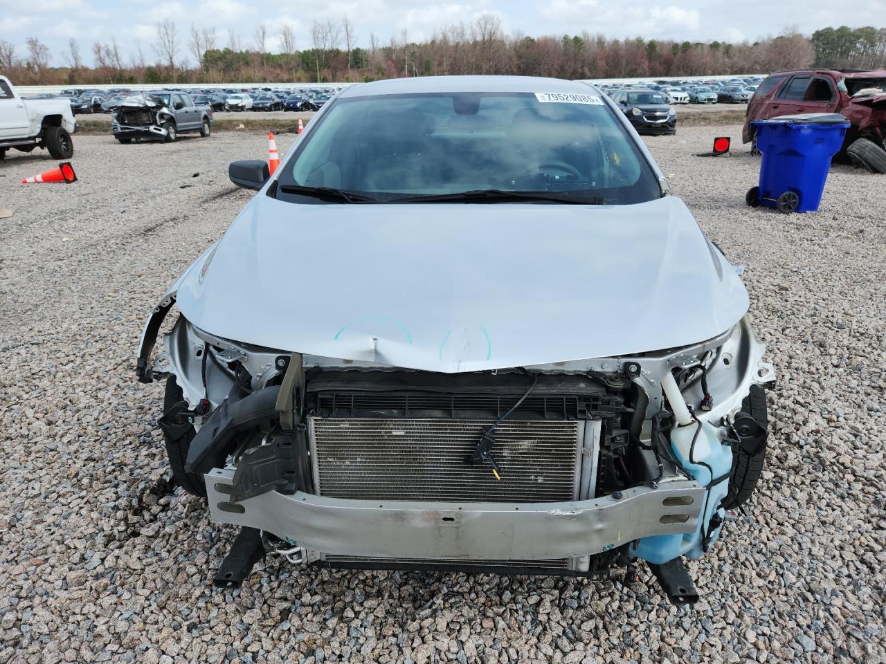 2017 Chevrolet Malibu Ls - zdjęcie 5