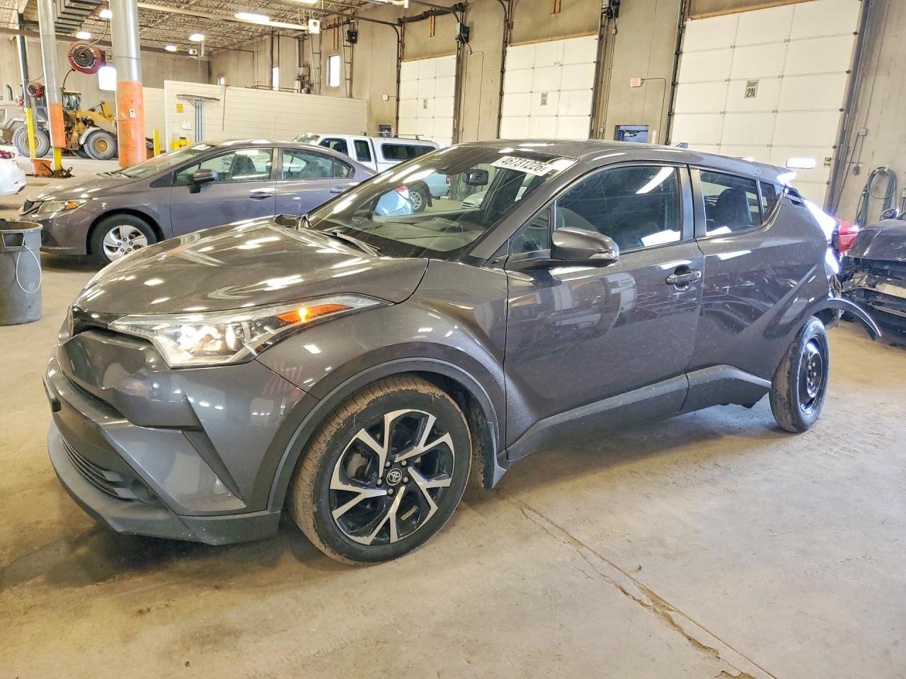 2018 Toyota C-Hr Xle - zdjęcie główne